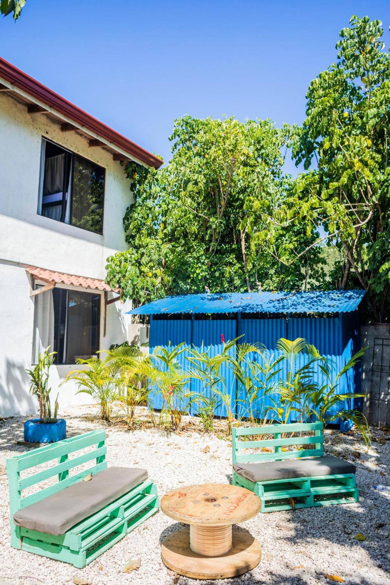 Argdivan Hostel