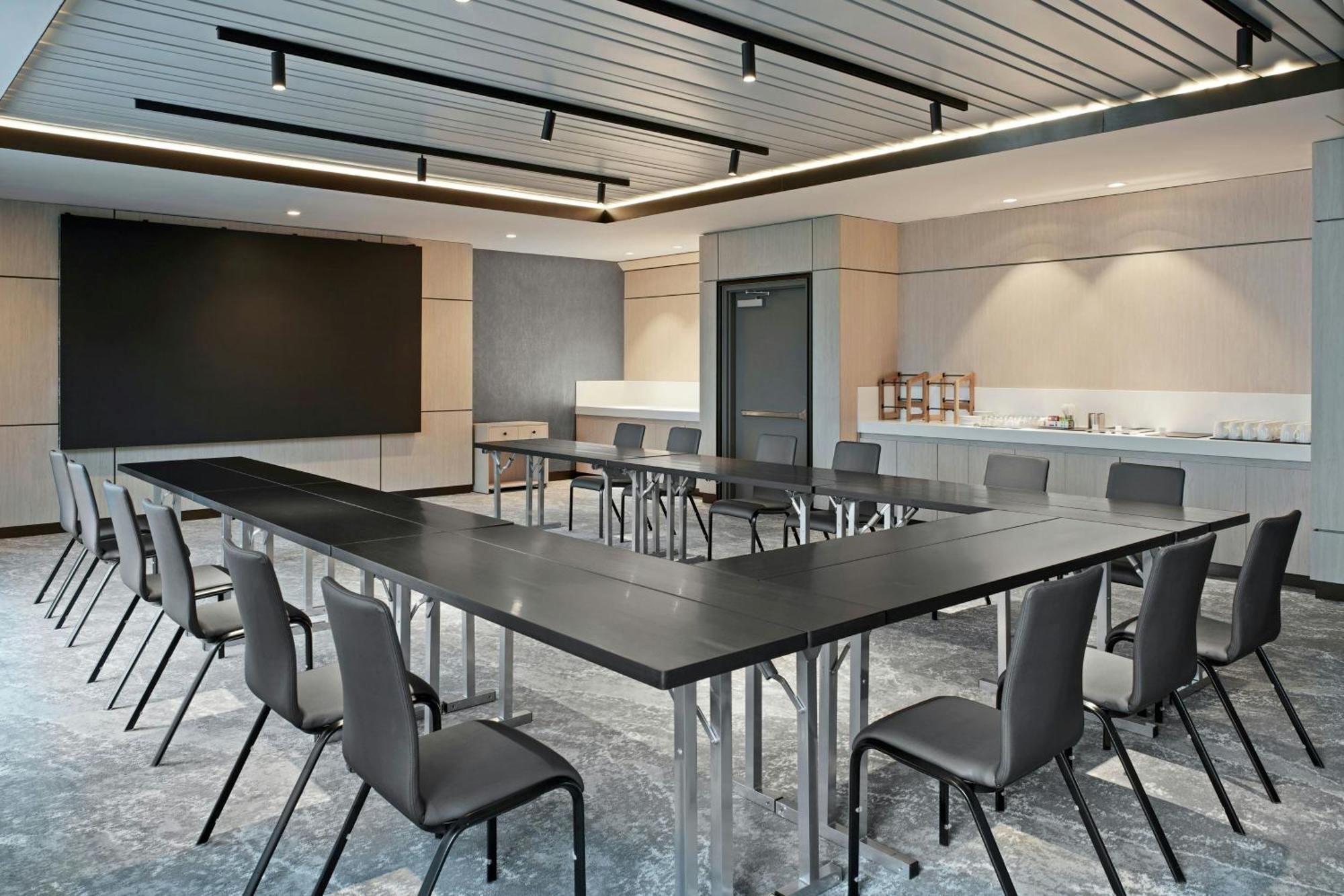Ac Airport Belen Hotel 4*