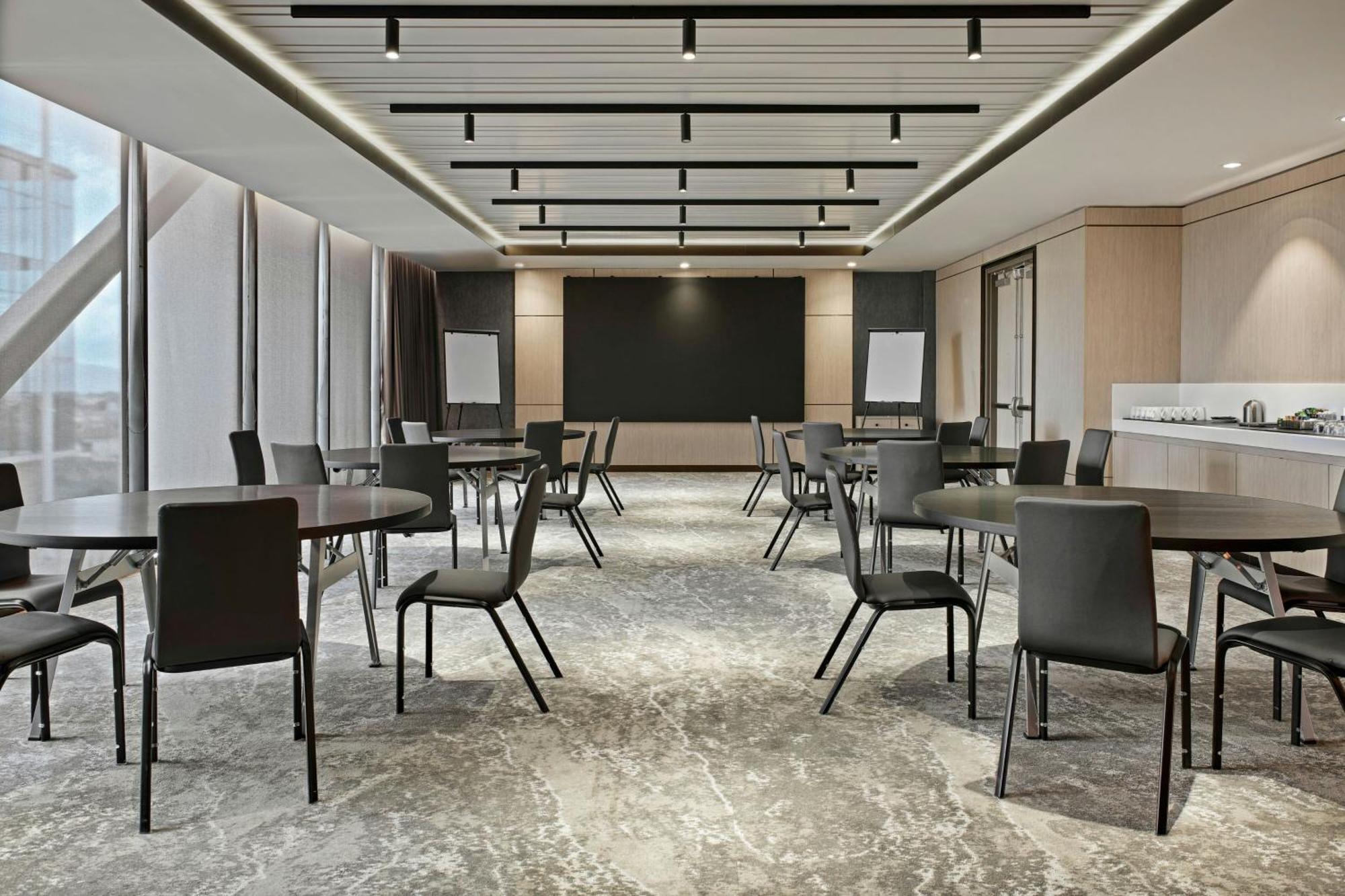 Hotel Ac Airport Belen 4*