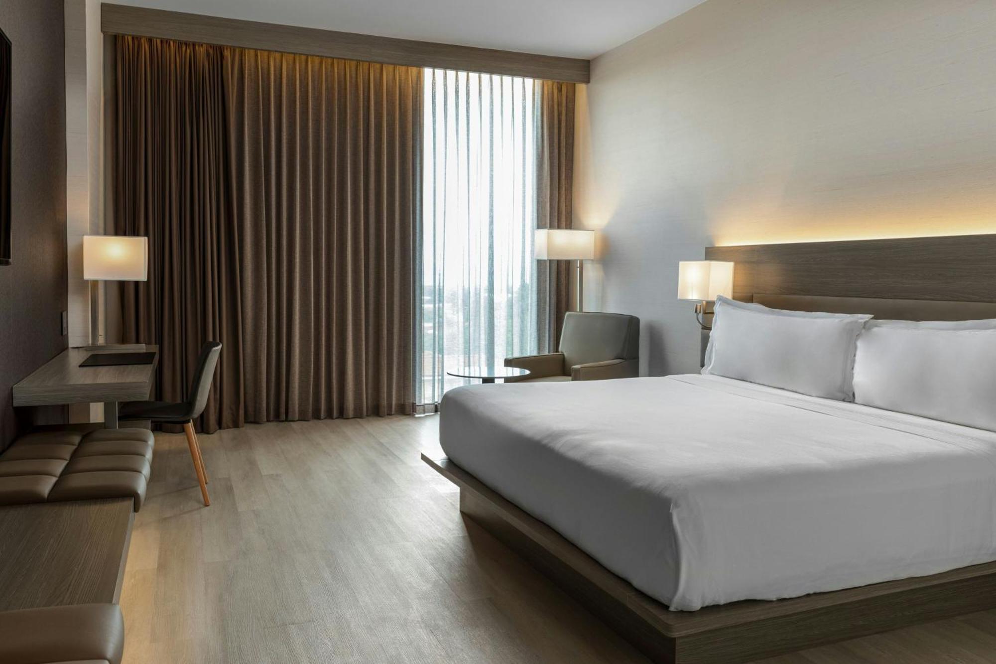 Hotel Ac Airport Belen 4*
