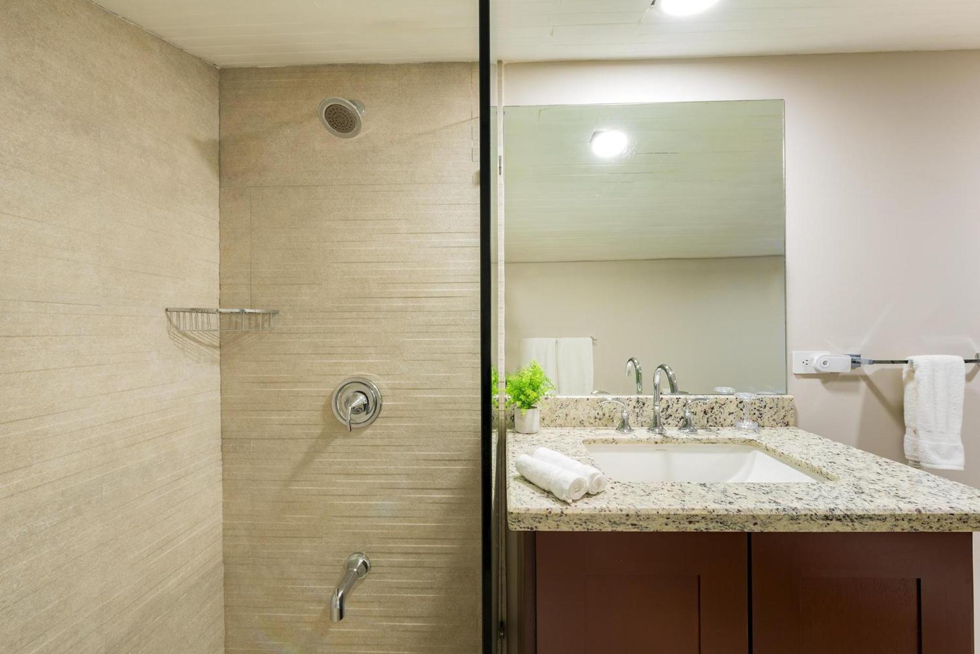 Apartment Flamingo Marina Cove 617- Oceanfront 3 Bedroom Playa Flamingo