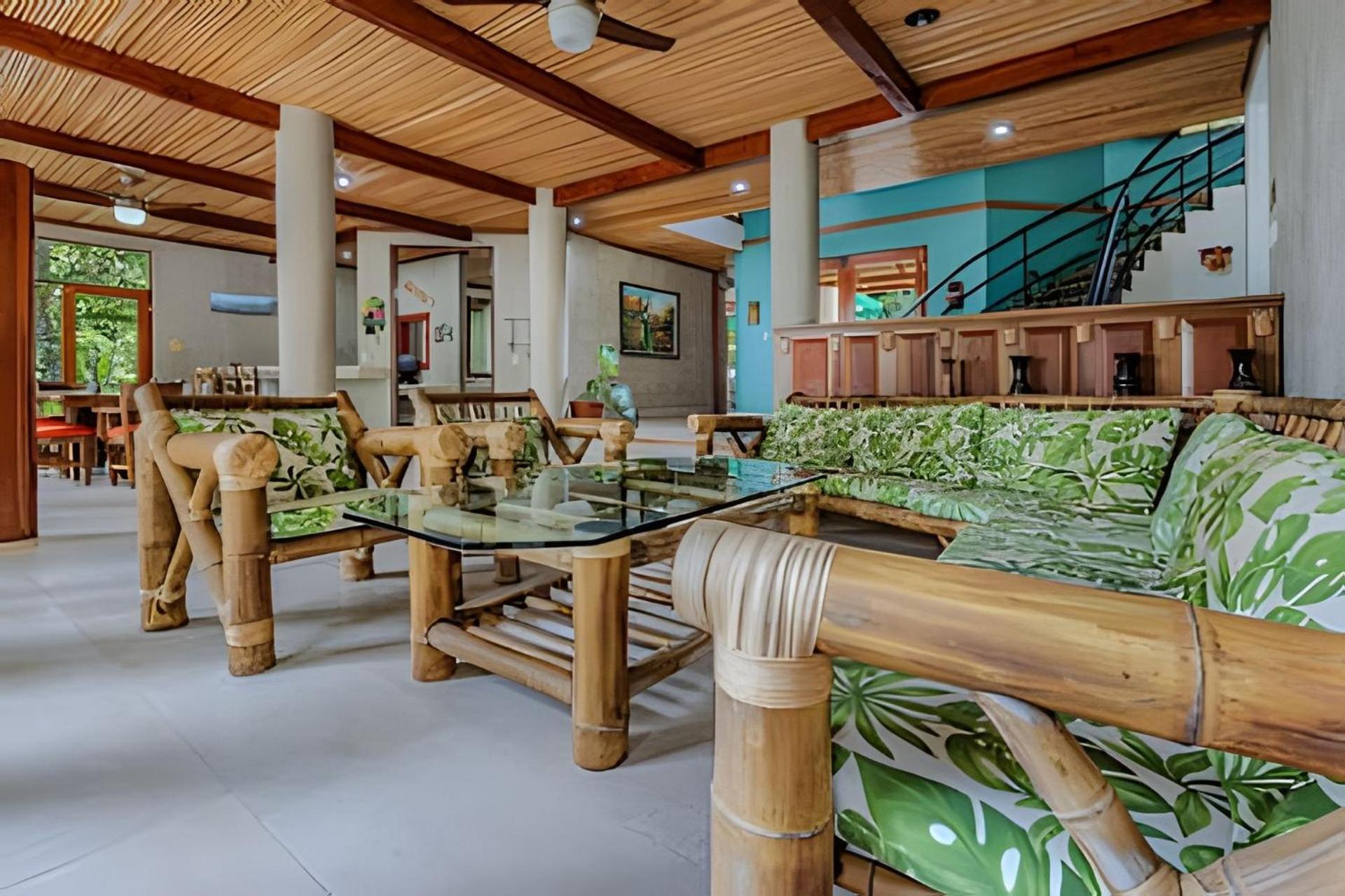 The Jungle Bed & Breakfast Dominicalito
