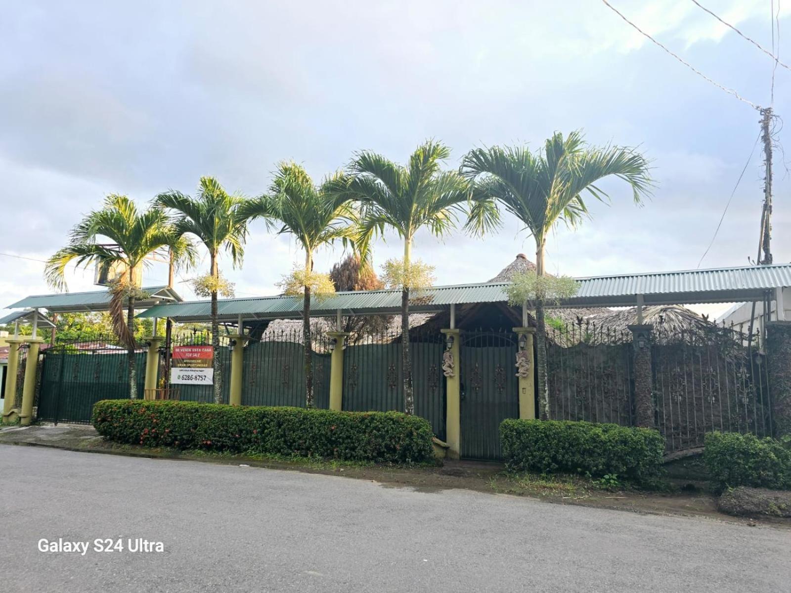 Guest house Mauras Tropical Mini & Tours