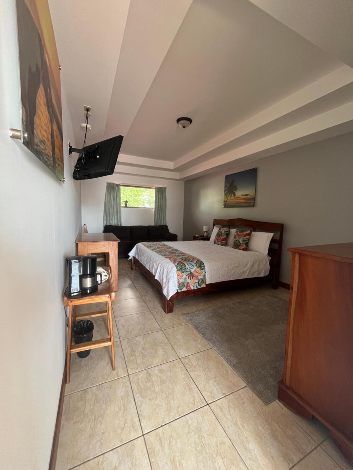Hotel Laguna & Club Jaco