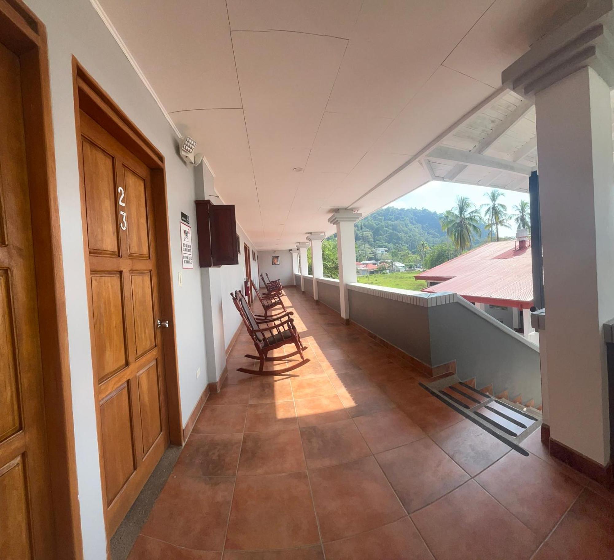 Hotel Laguna & Club
