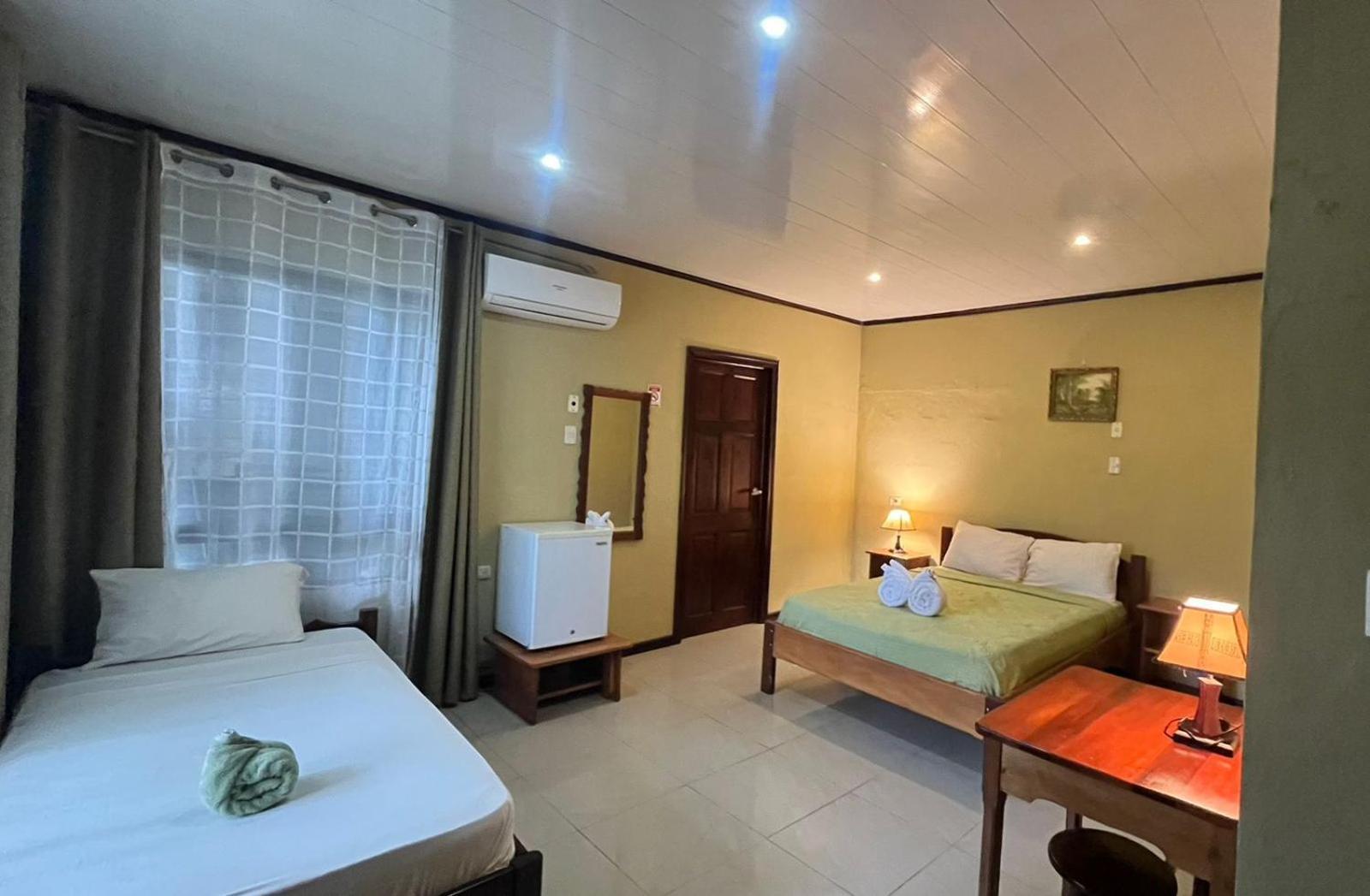 Cabinas Drake Lodge Drake Bay