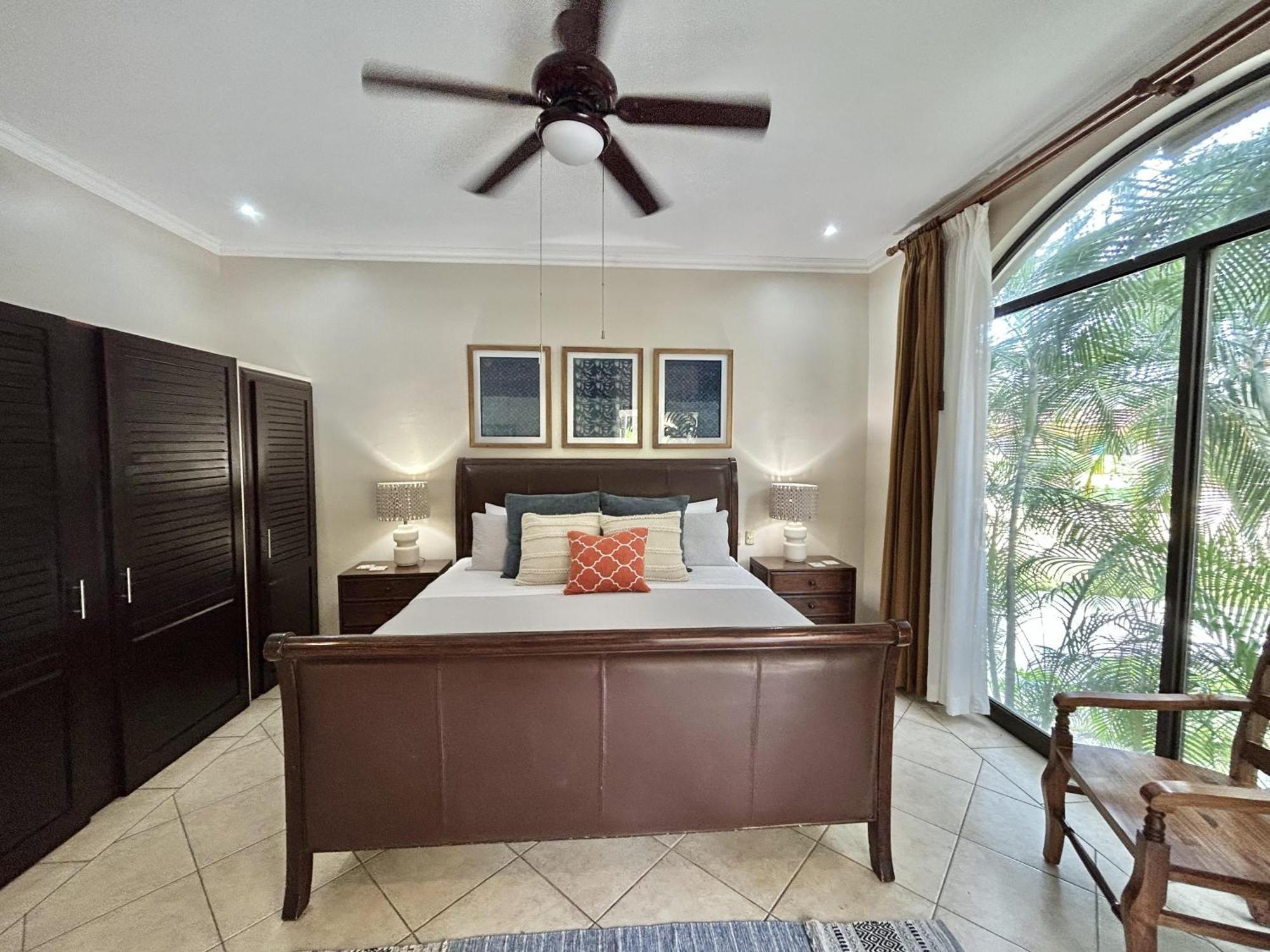 Sunrise 1- 3 Bedroom Poolside Apartment