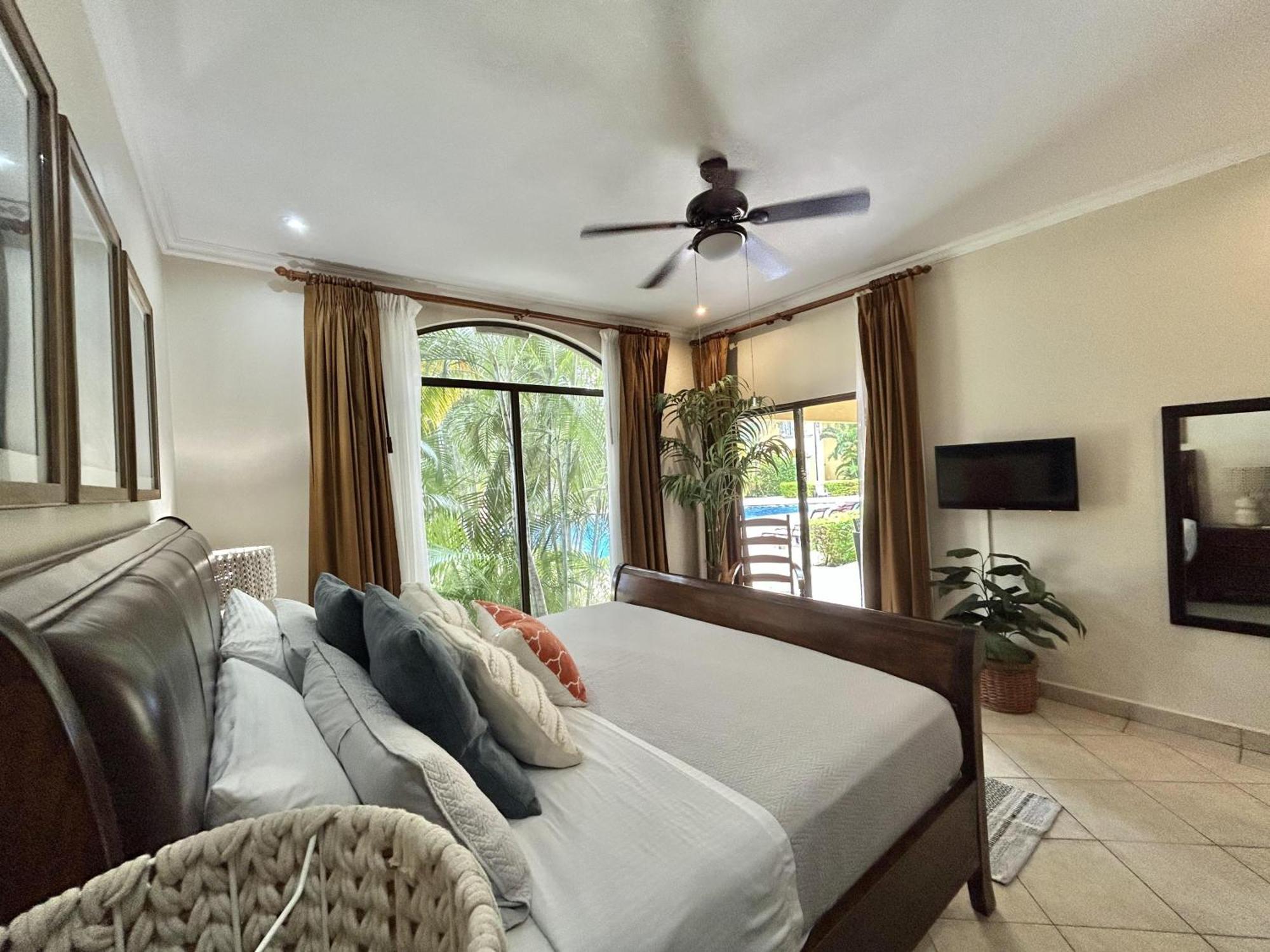 Sunrise 1- 3 Bedroom Poolside Apartment Tamarindo