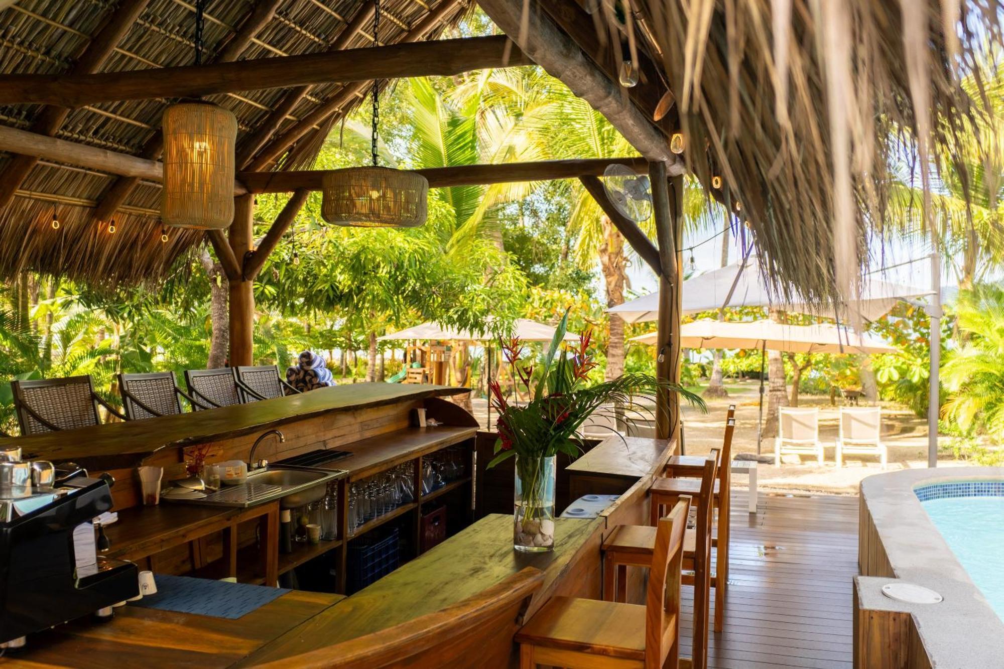 Hotel Isla Chiquita Glamping 4*