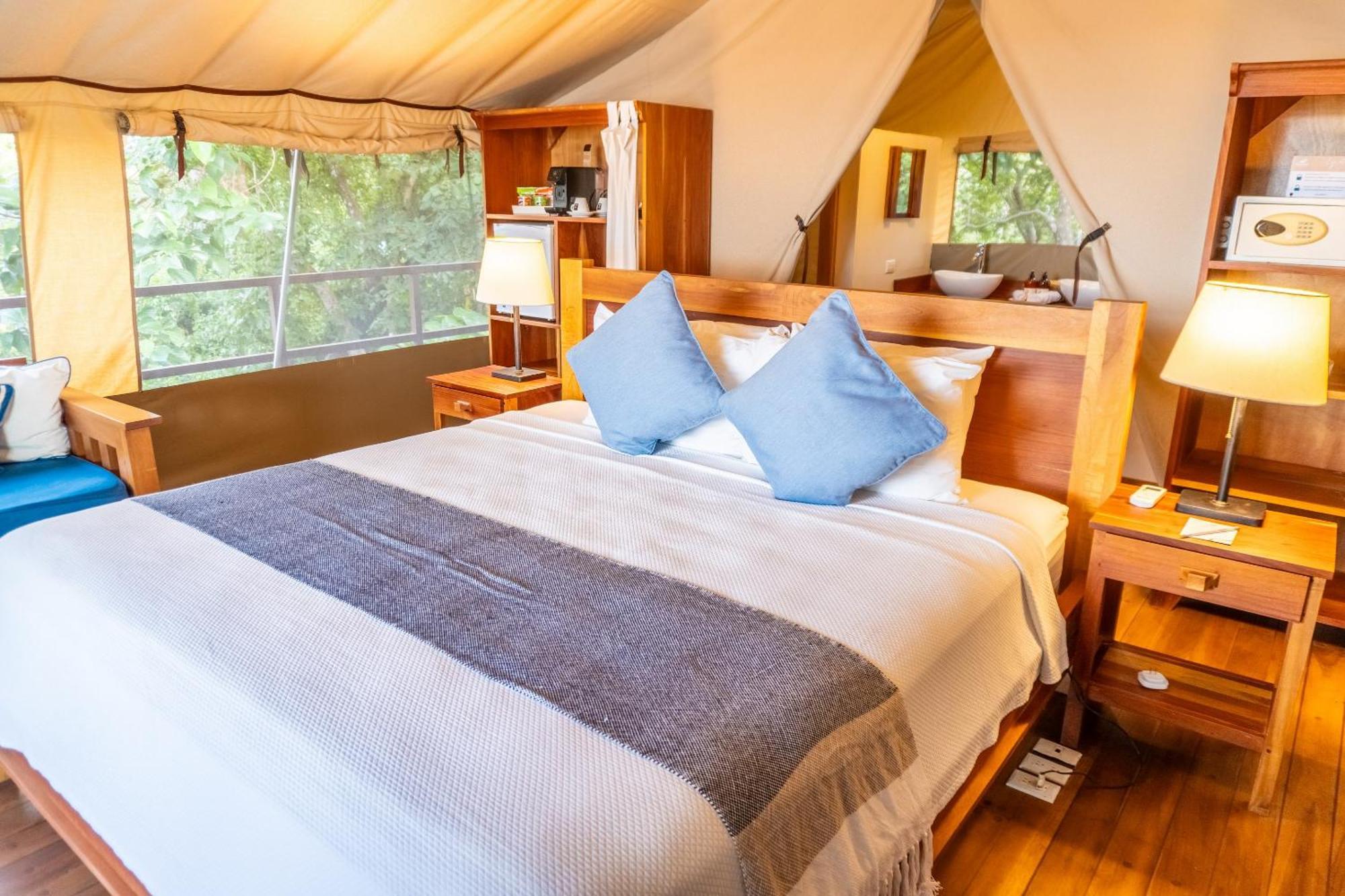 Isla Chiquita Glamping Paquera
