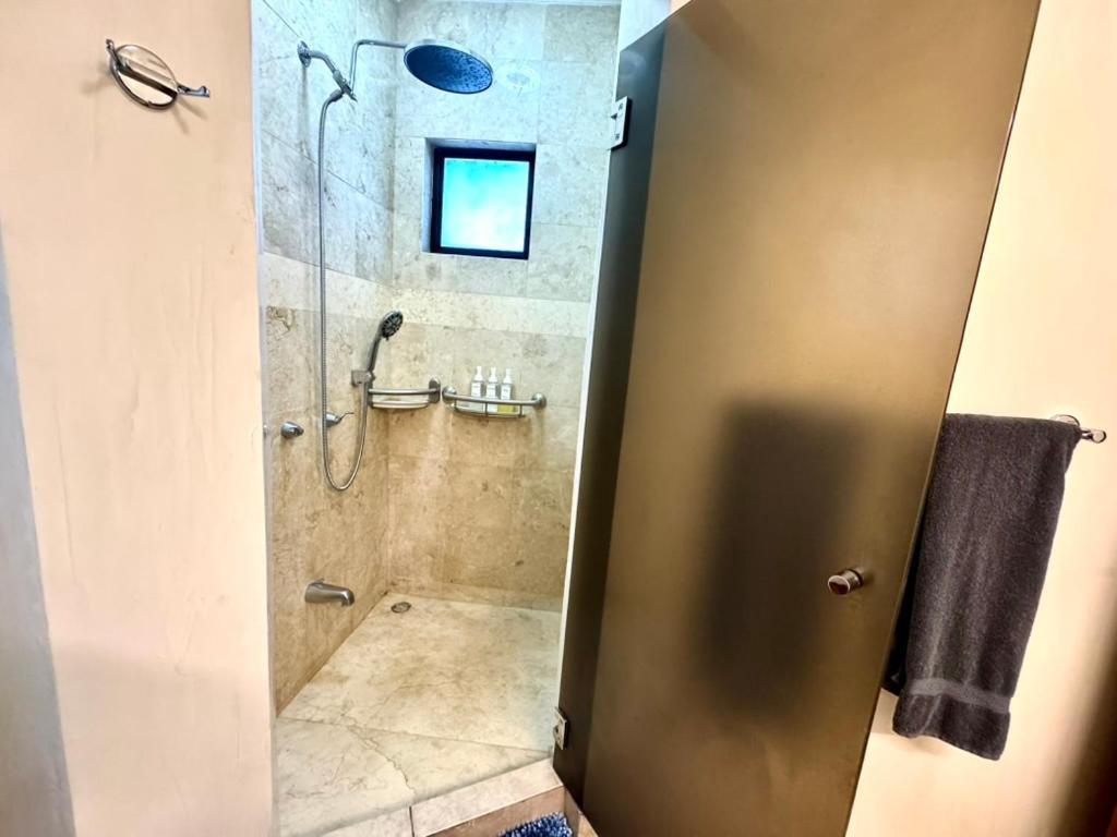 Luxury 2br Escape Near *