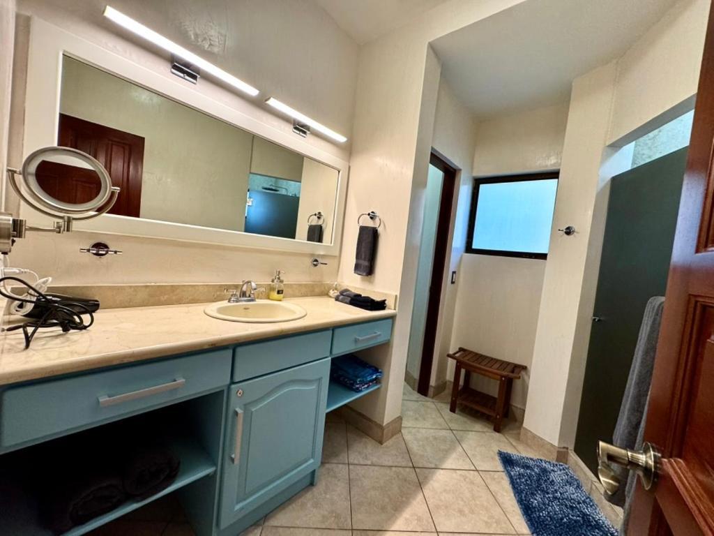 Luxury 2br Escape Near *