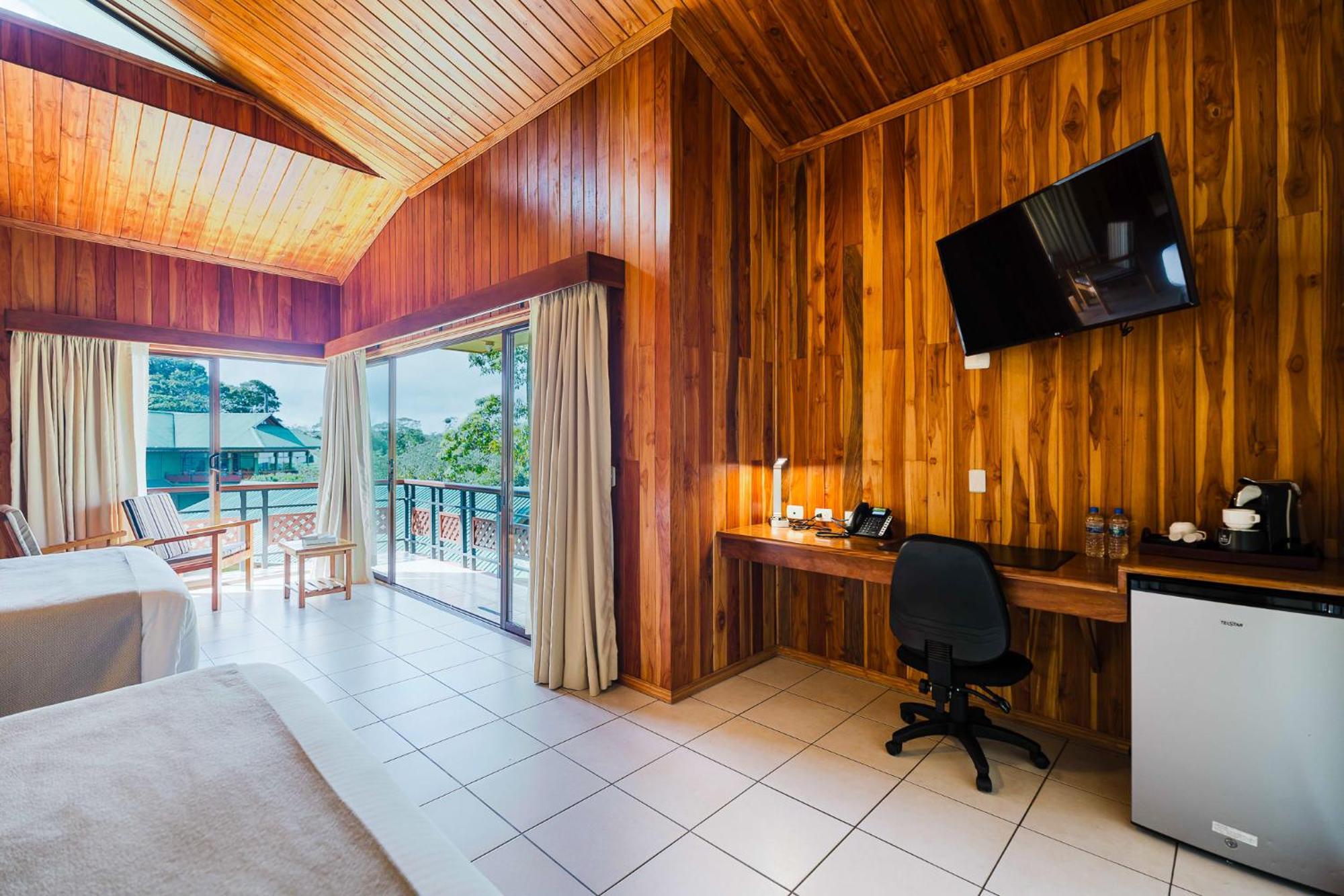 Ficus Sunset Hotel