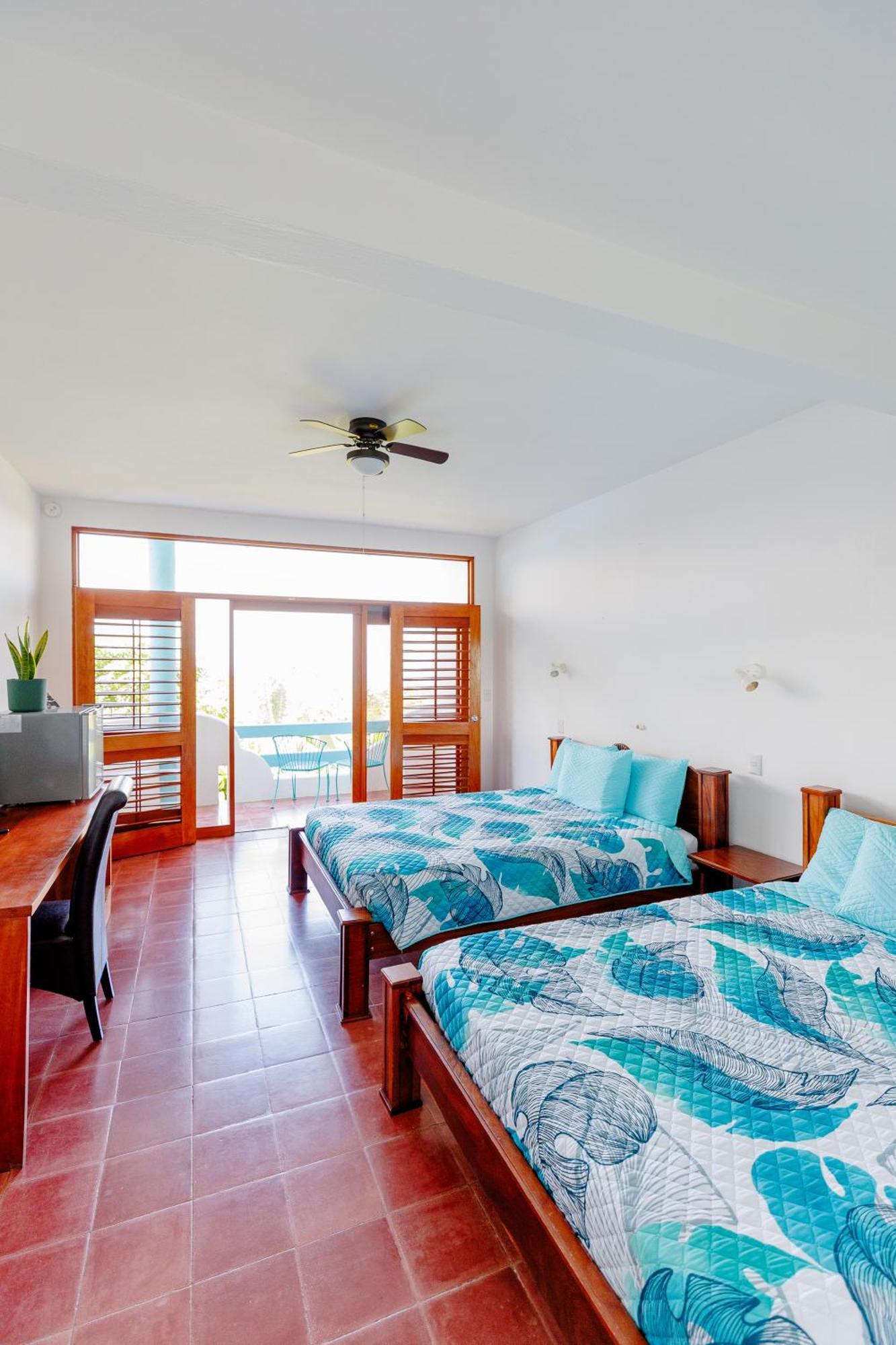 Hotel Planeta Sano 3*