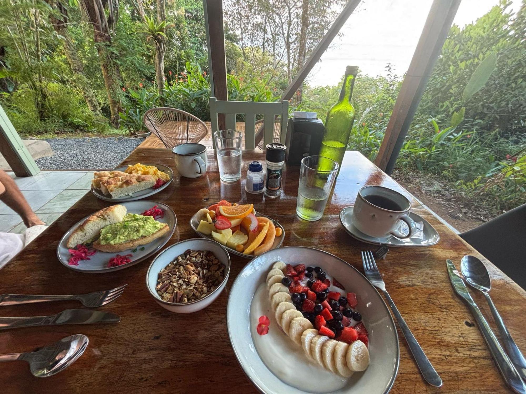 Casa Oh - Oceanview Bed & Breakfast Uvita