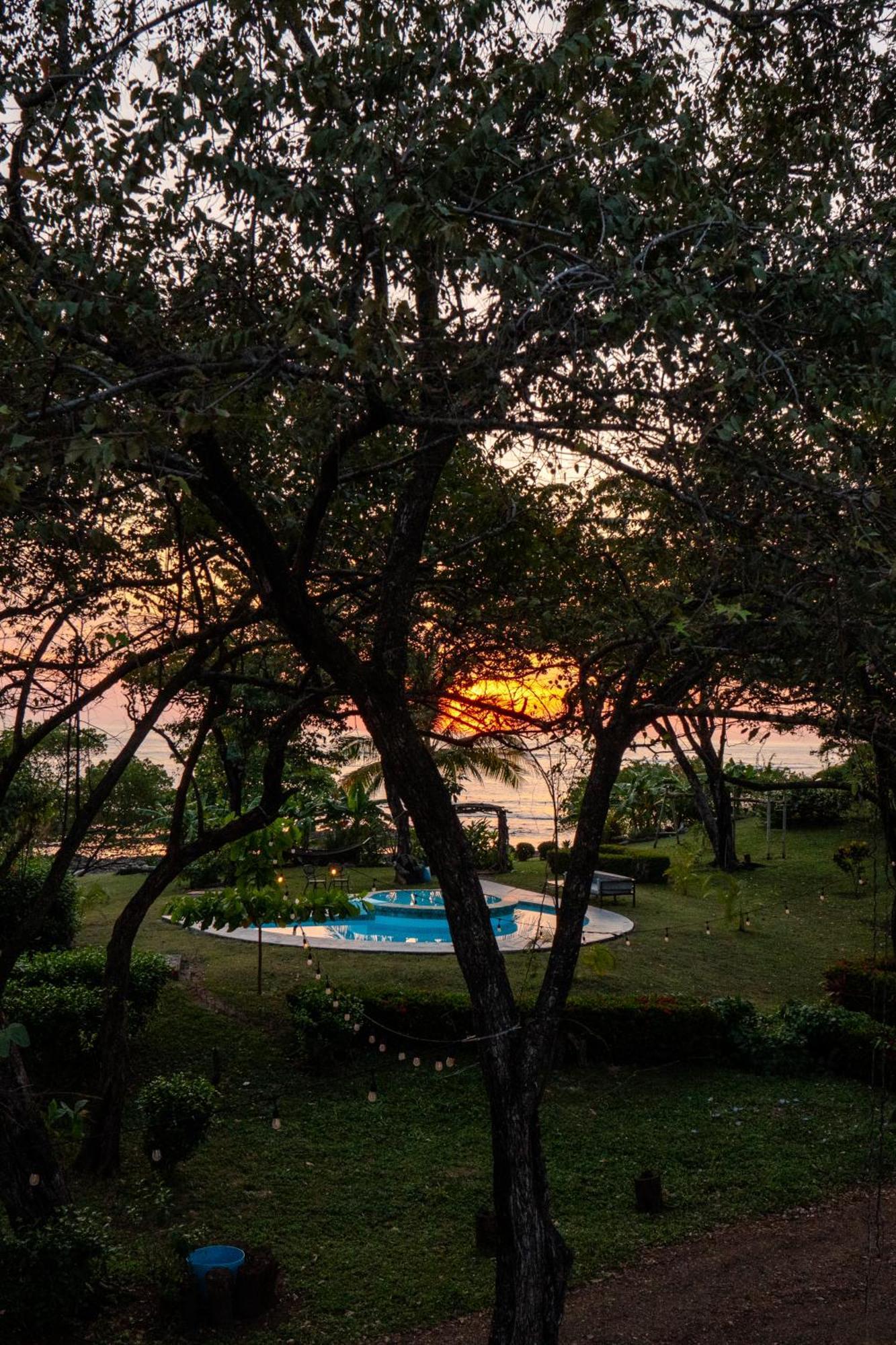 The Bohemian Lagarto Hotel *