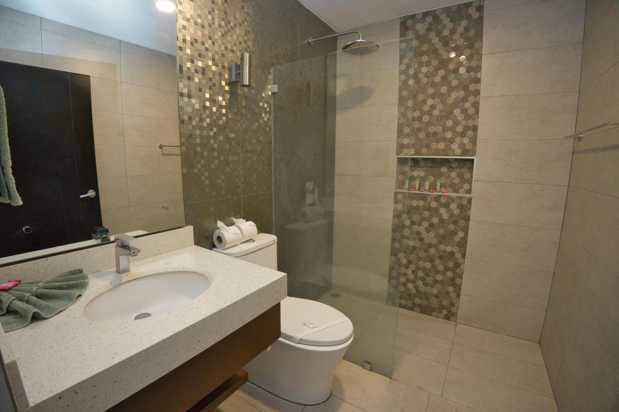Dunama Hotel *