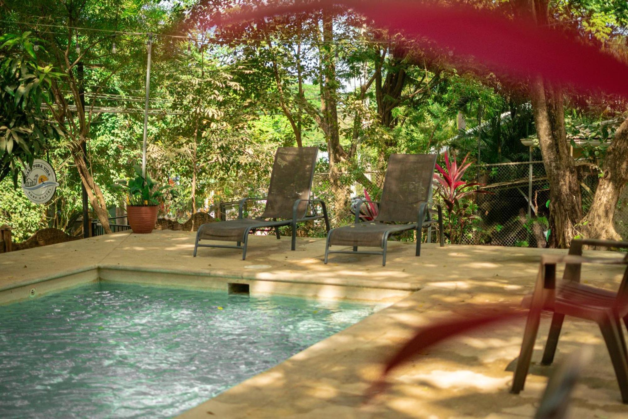 Casa Pura Vida Surf - Costa Rica Hostel
