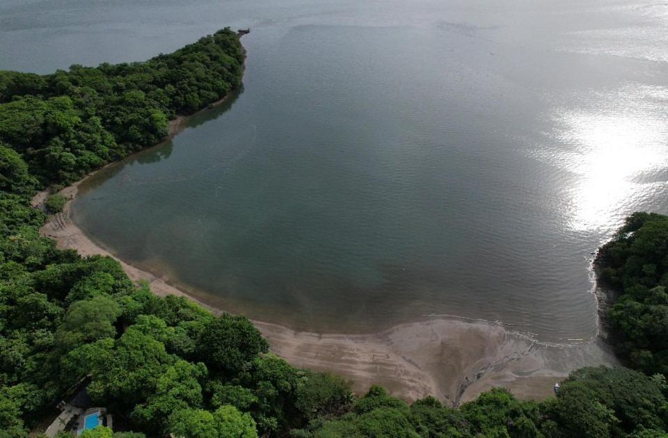 Playa Leona Gigantes