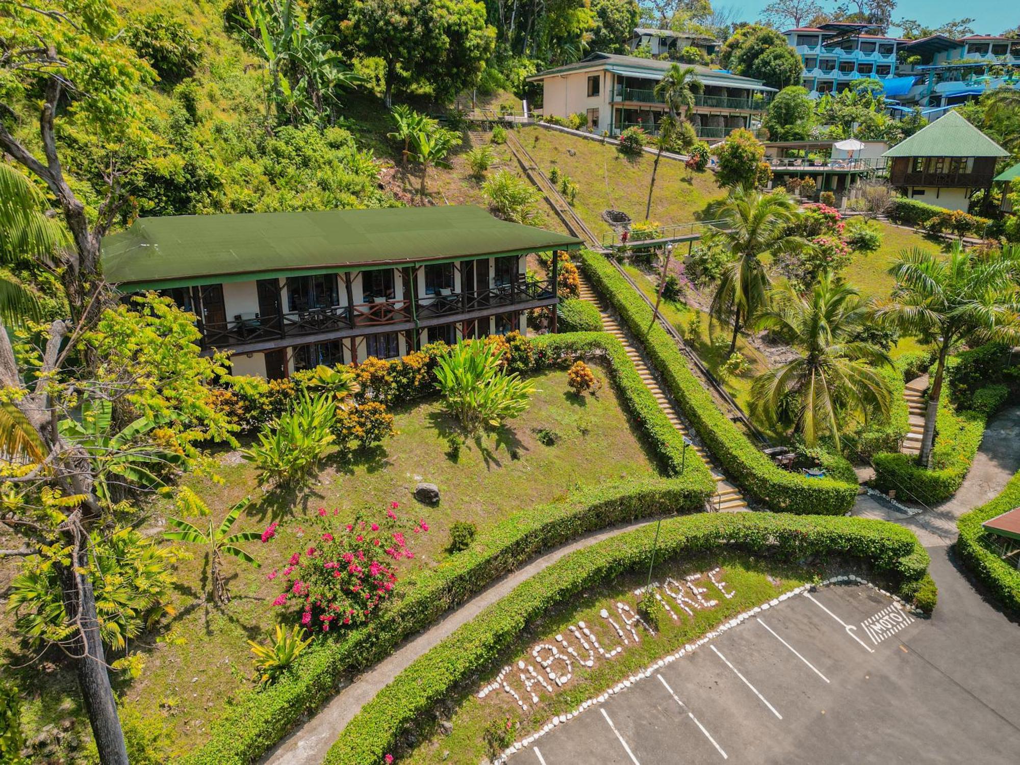 Hotel Tabulia Tree Manuel Antonio