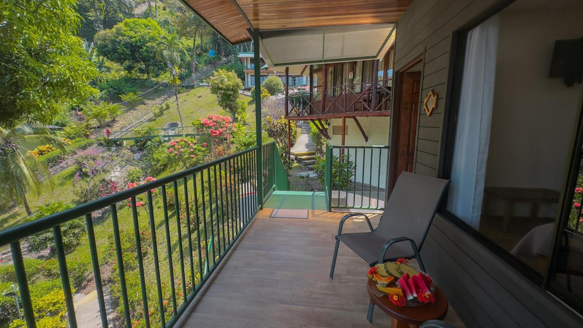 Tabulia Tree Hotel Manuel Antonio