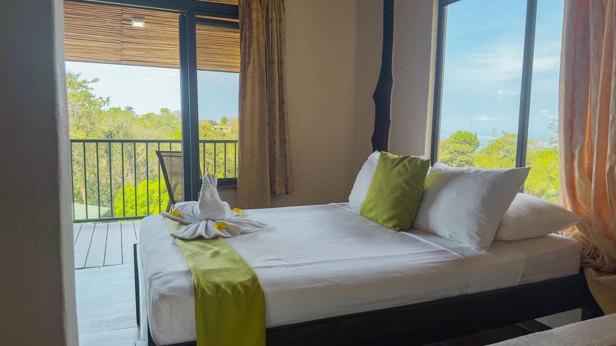 Hotel Tabulia Tree Manuel Antonio