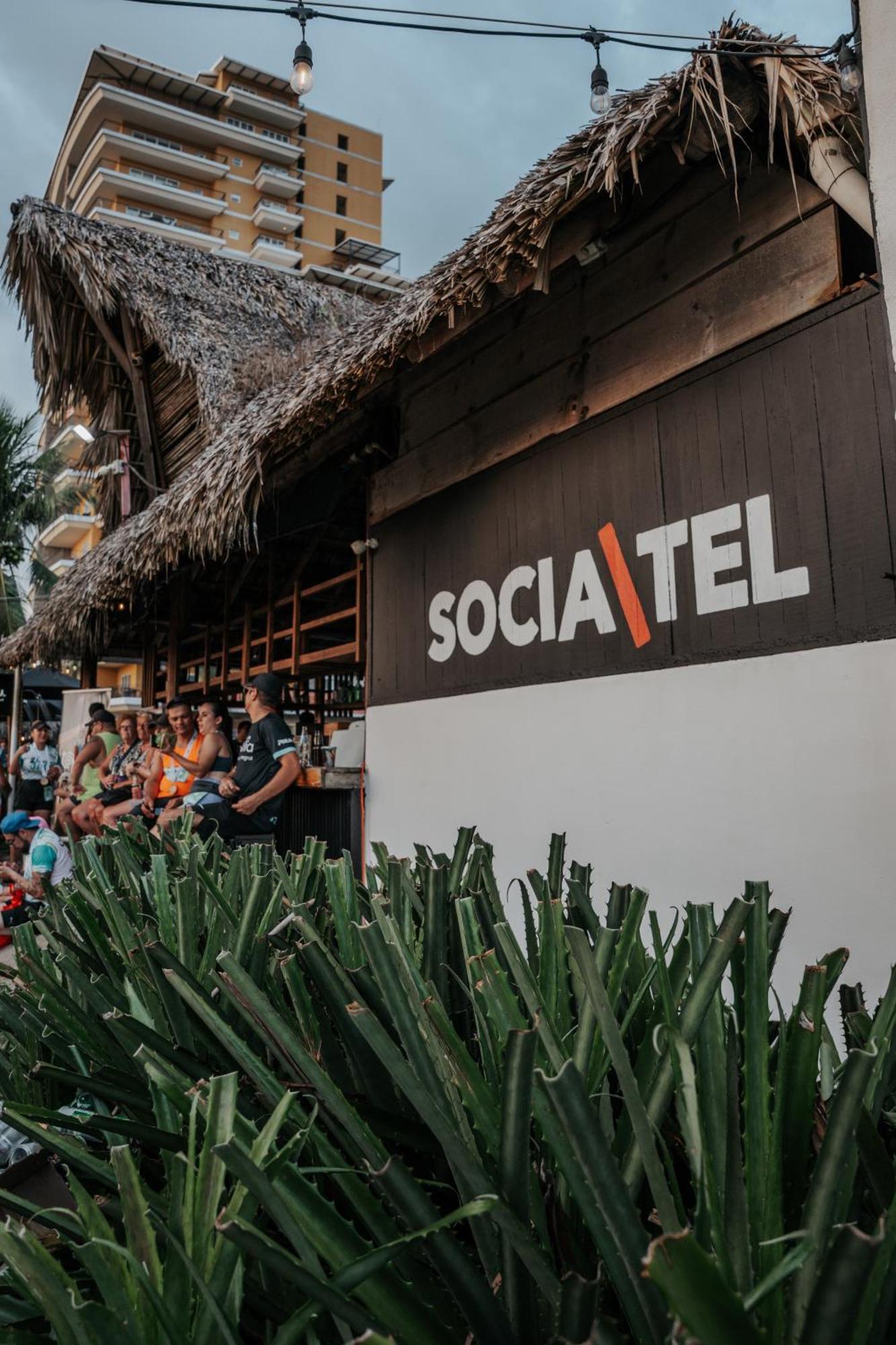 Hotel Socialtel 4*