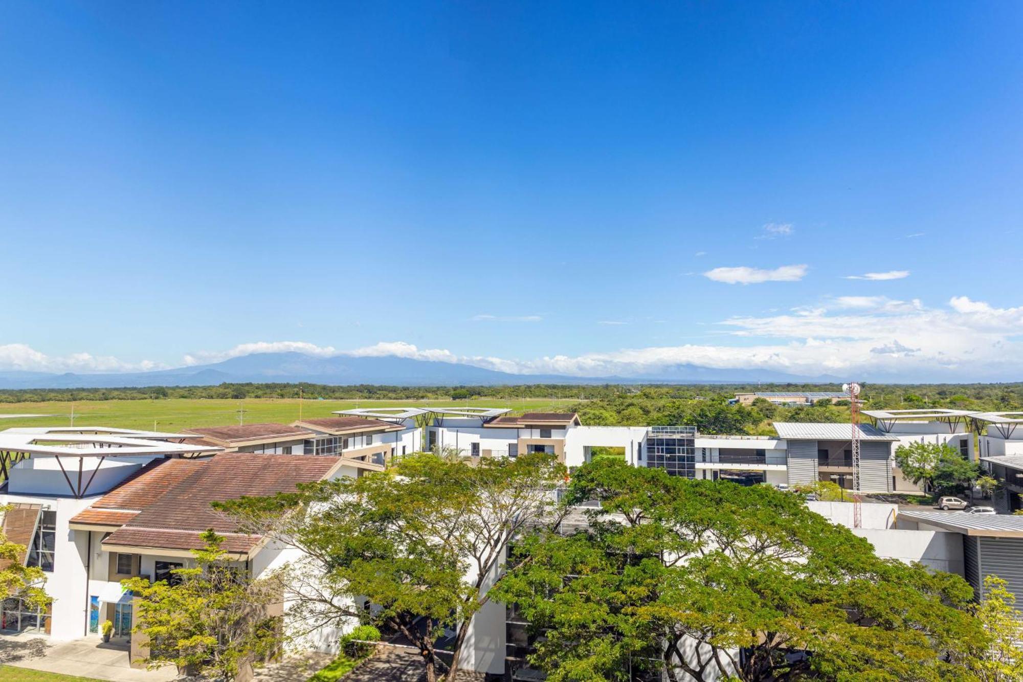 Hampton By Hilton Guanacaste Airport Hotel