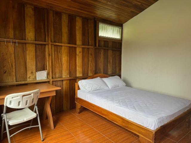 Hostel Alpha Arenal *