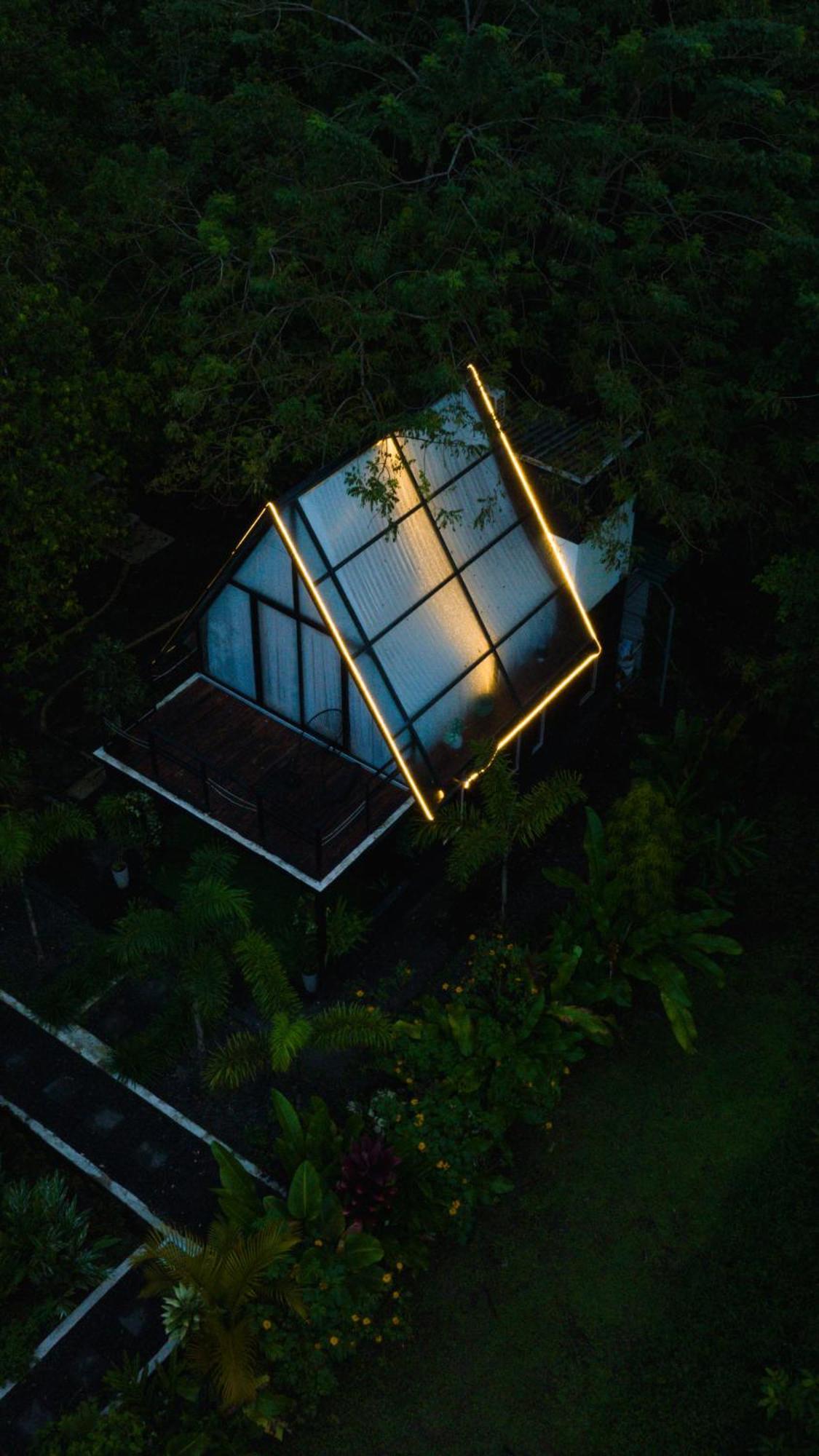 Mali's House Capsule hotel La Fortuna
