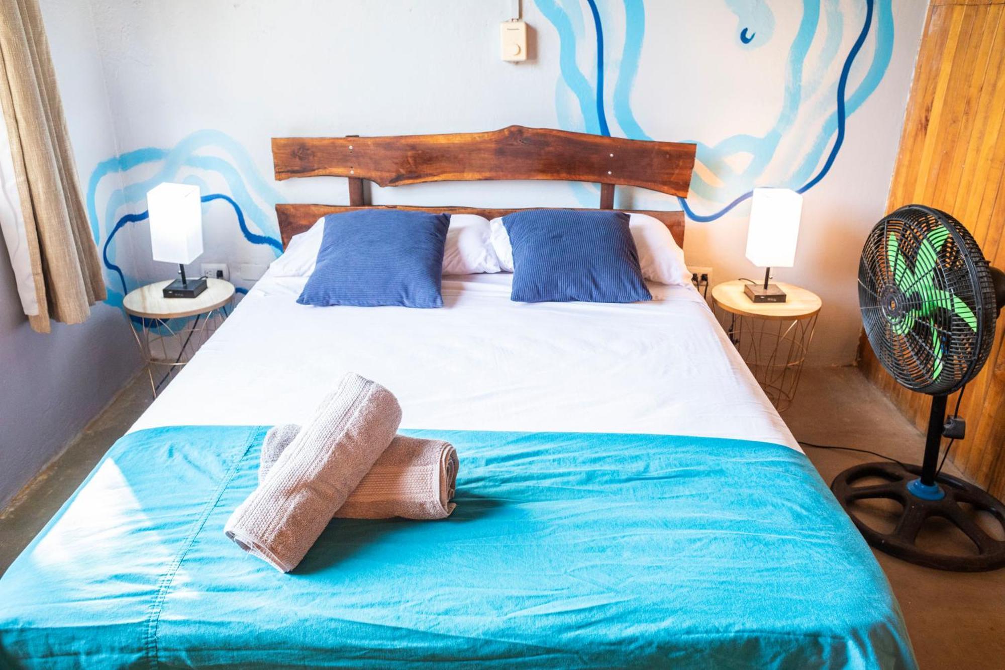 Argdivan Hostel *