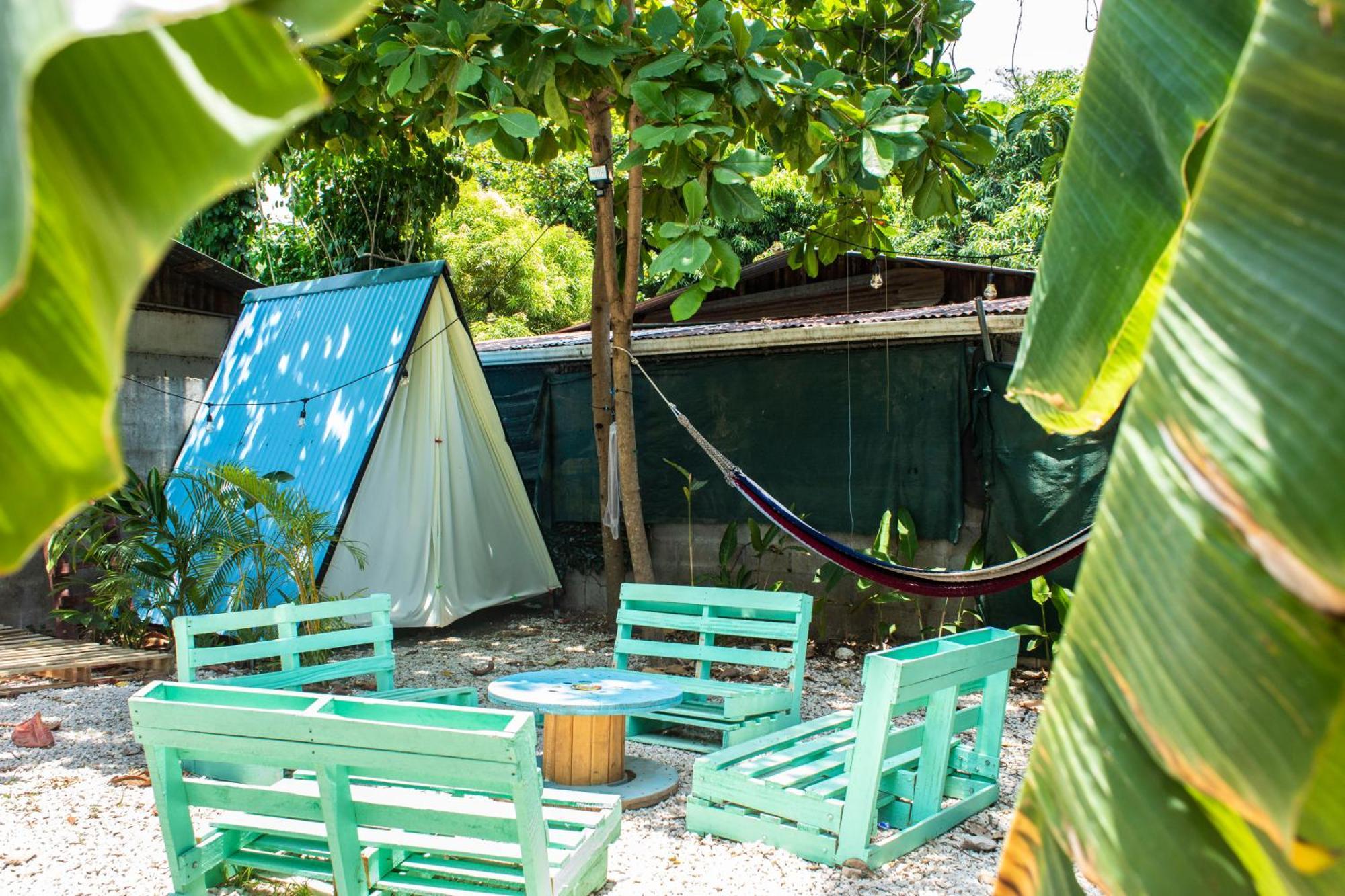 Argdivan Hostel *