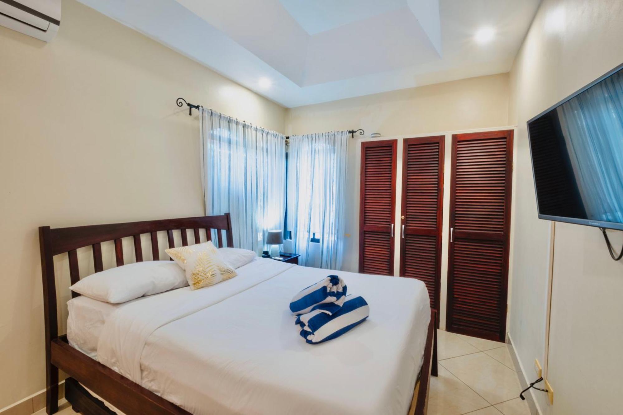 Hotel Brisas And
