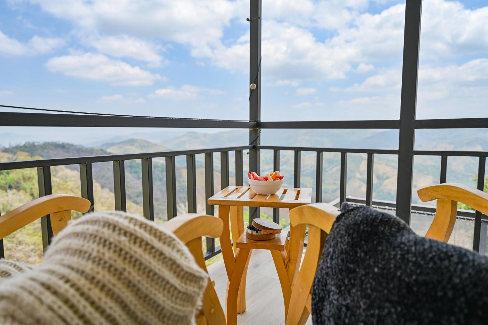 Lodge Hideaway 3 - Breakfast Included & Mountain View