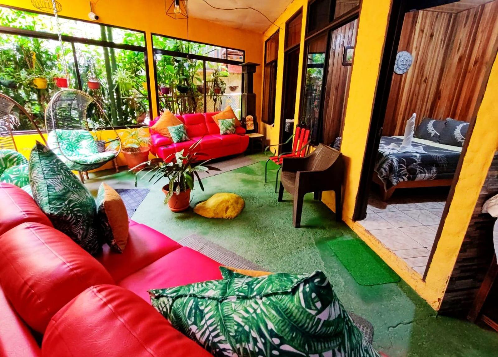 Bed & Breakfast Cabinas El Pueblo B&B Monteverde