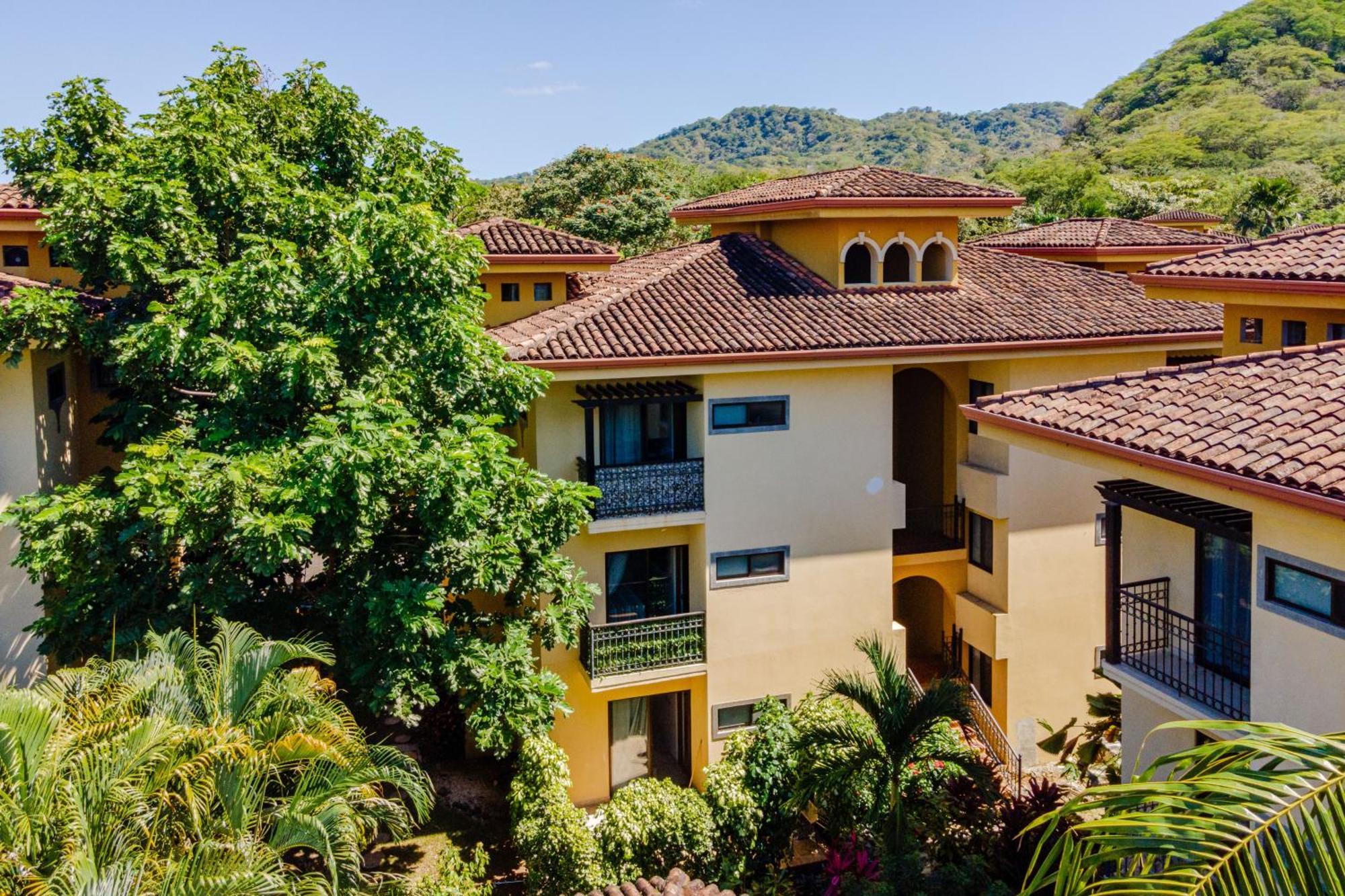 Luxury 2br Escape Near Apartment Tamarindo