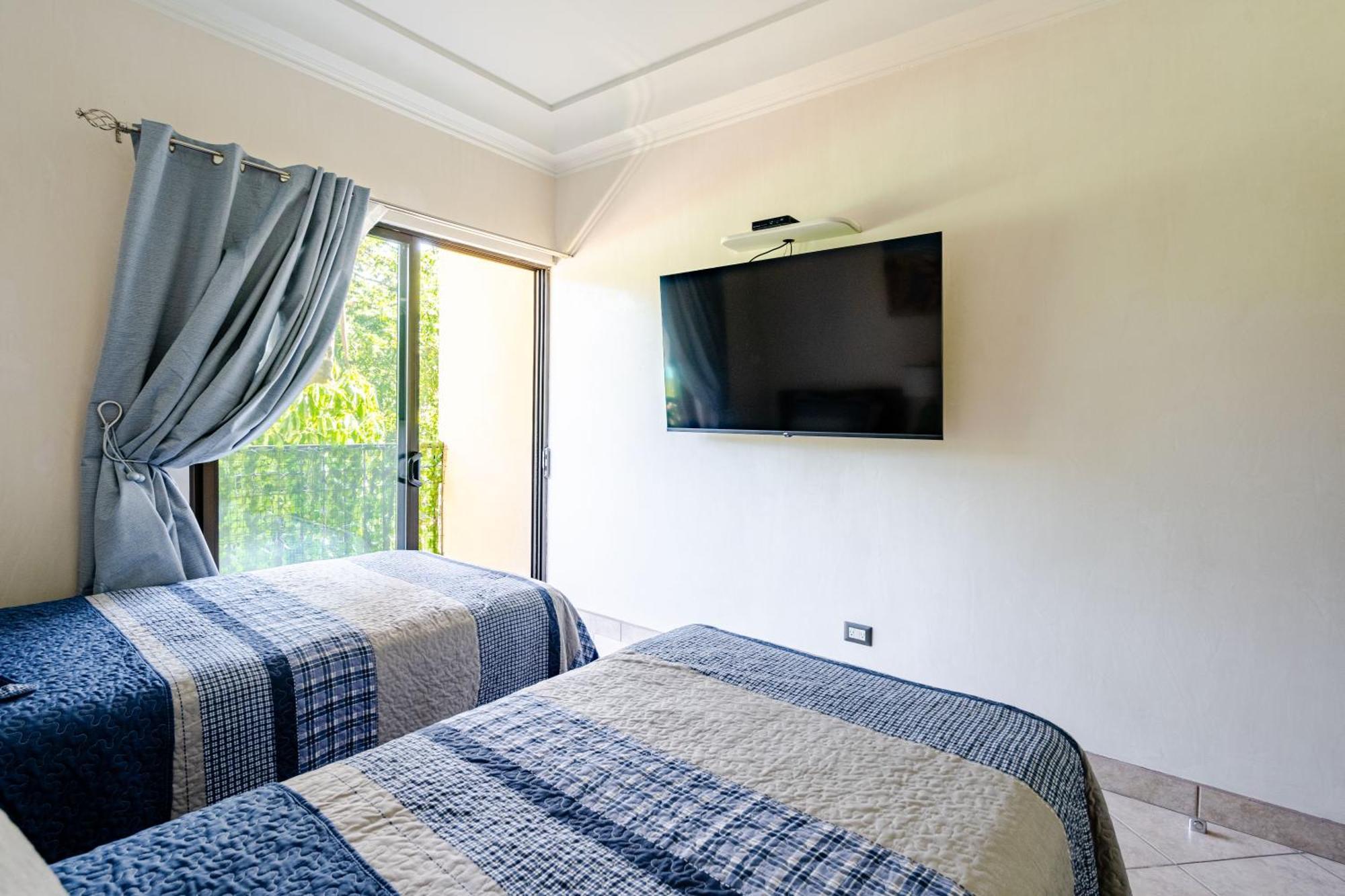 Luxury 2br Escape Near