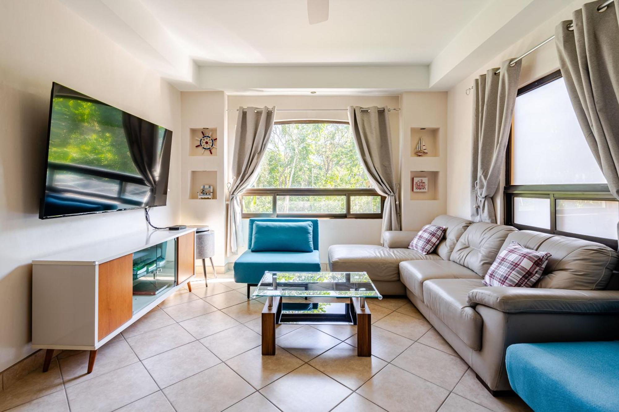 Luxury 2br Escape Near Apartment Tamarindo