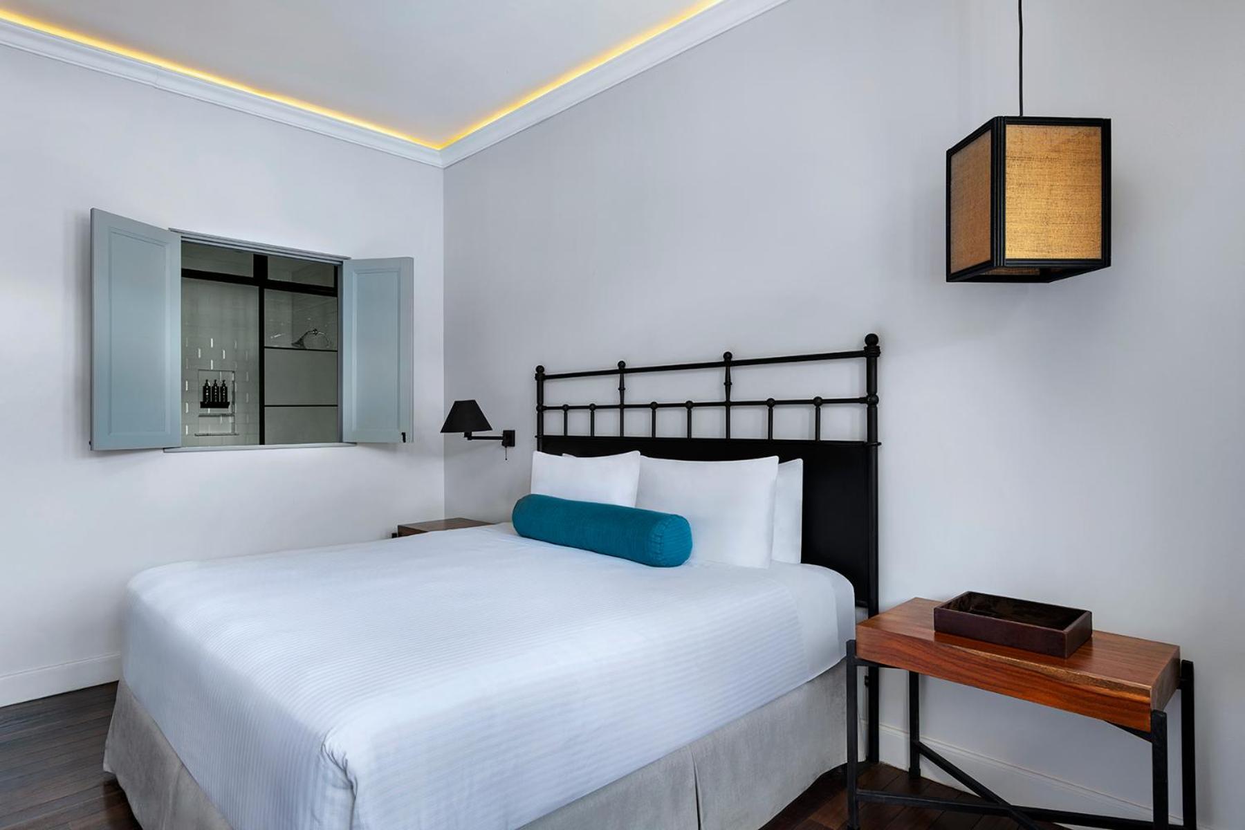 Hotel Santarena At Catalinas