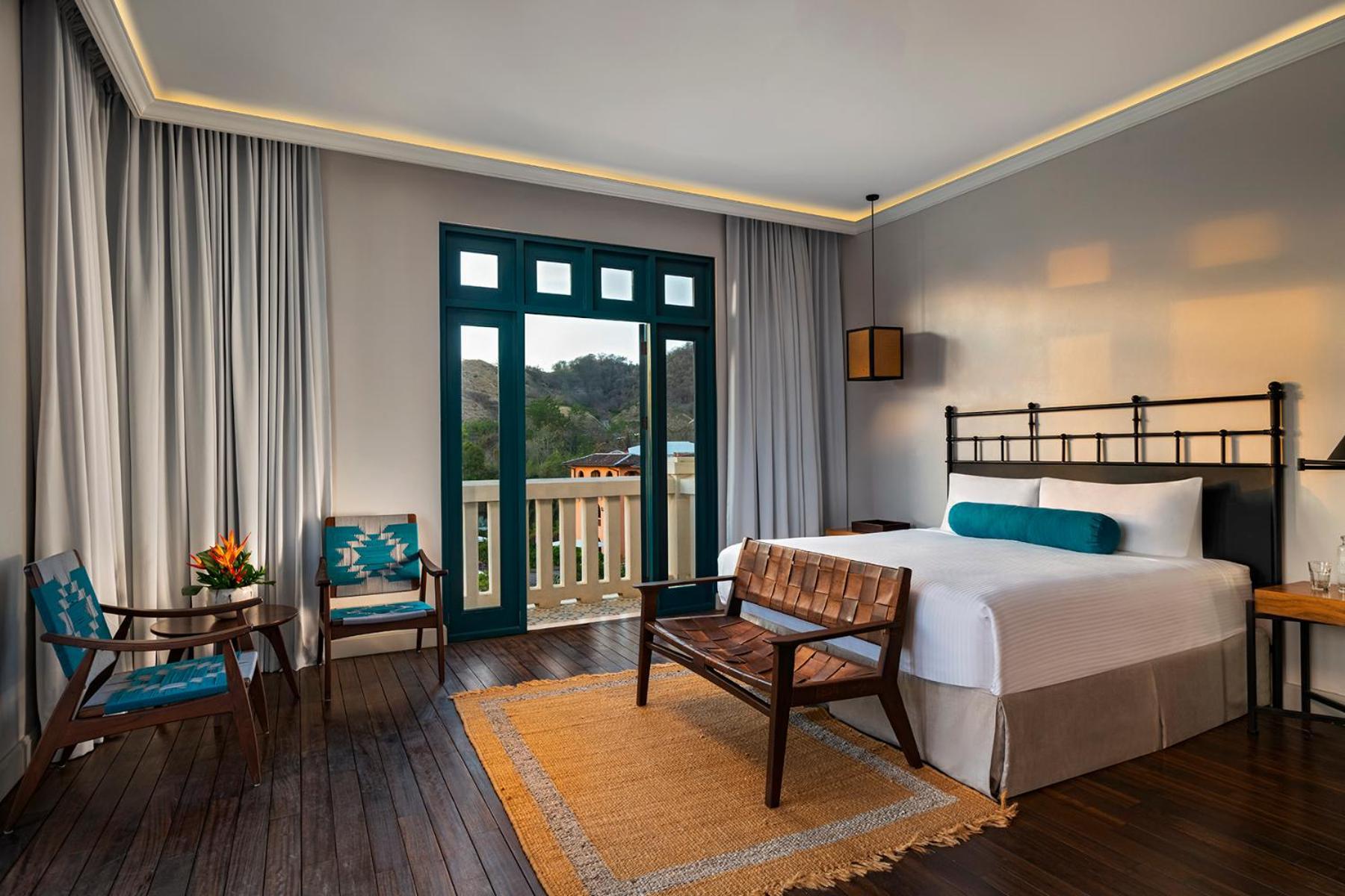 Hotel Santarena At Catalinas 4*