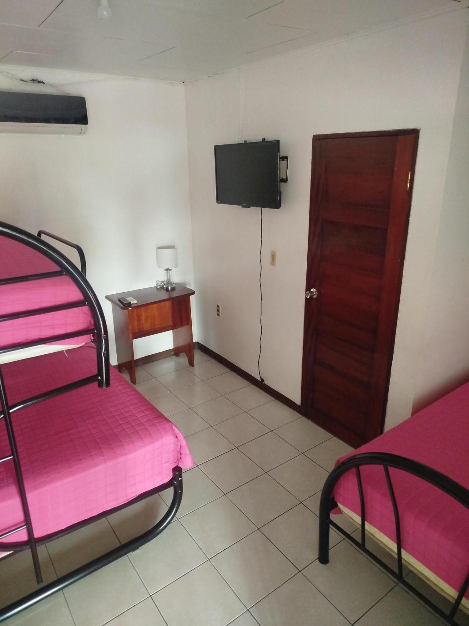 Pez Gallo Hotel Golfito