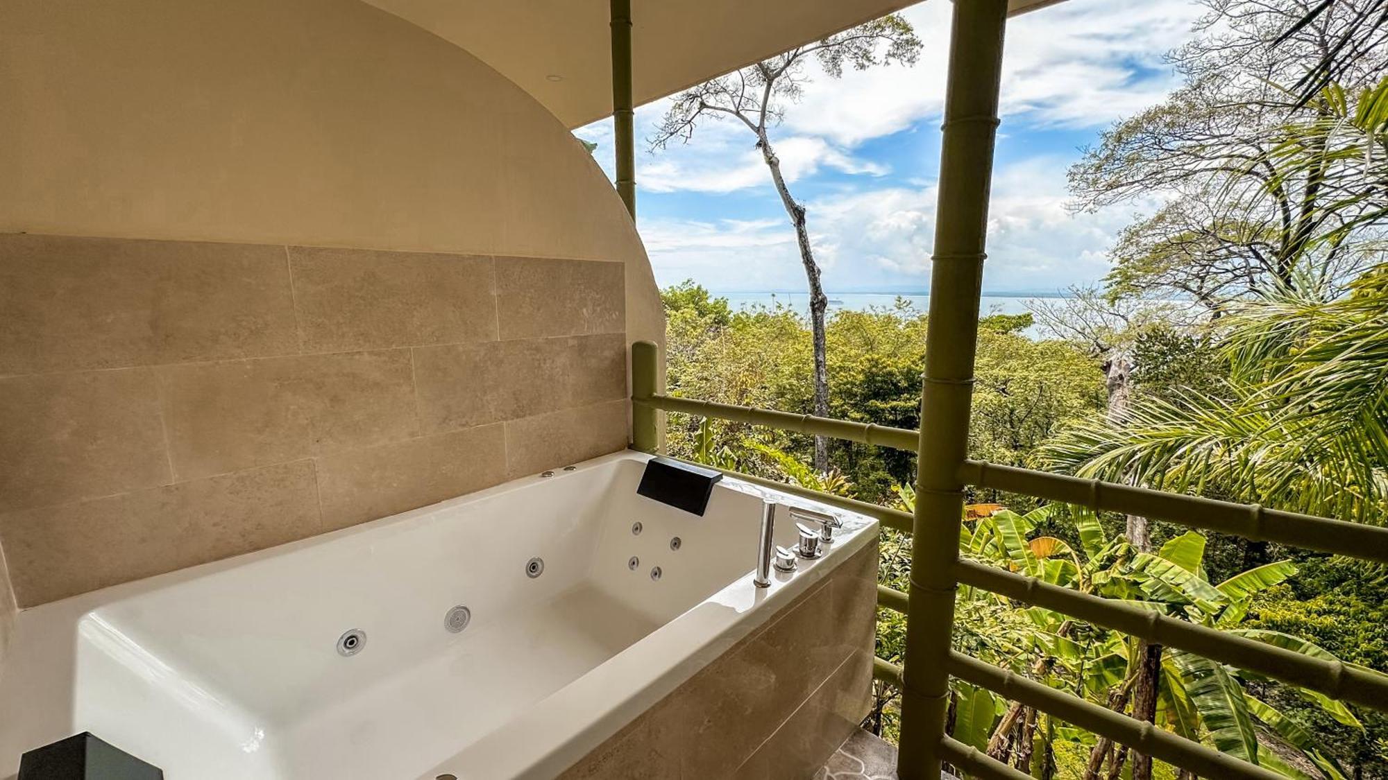 Hotel Issimo (adults Only)