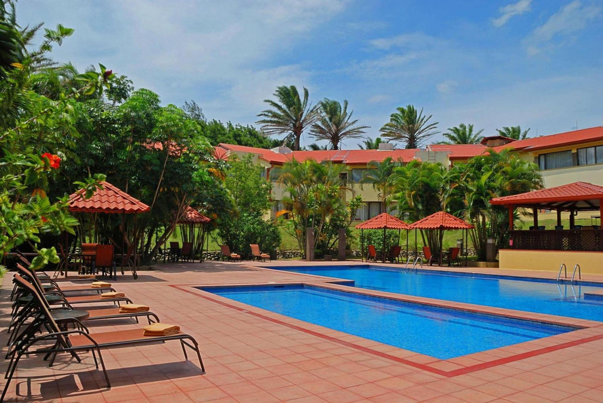 Country & By Radisson, Aeropuerto, Costa Rica 4*