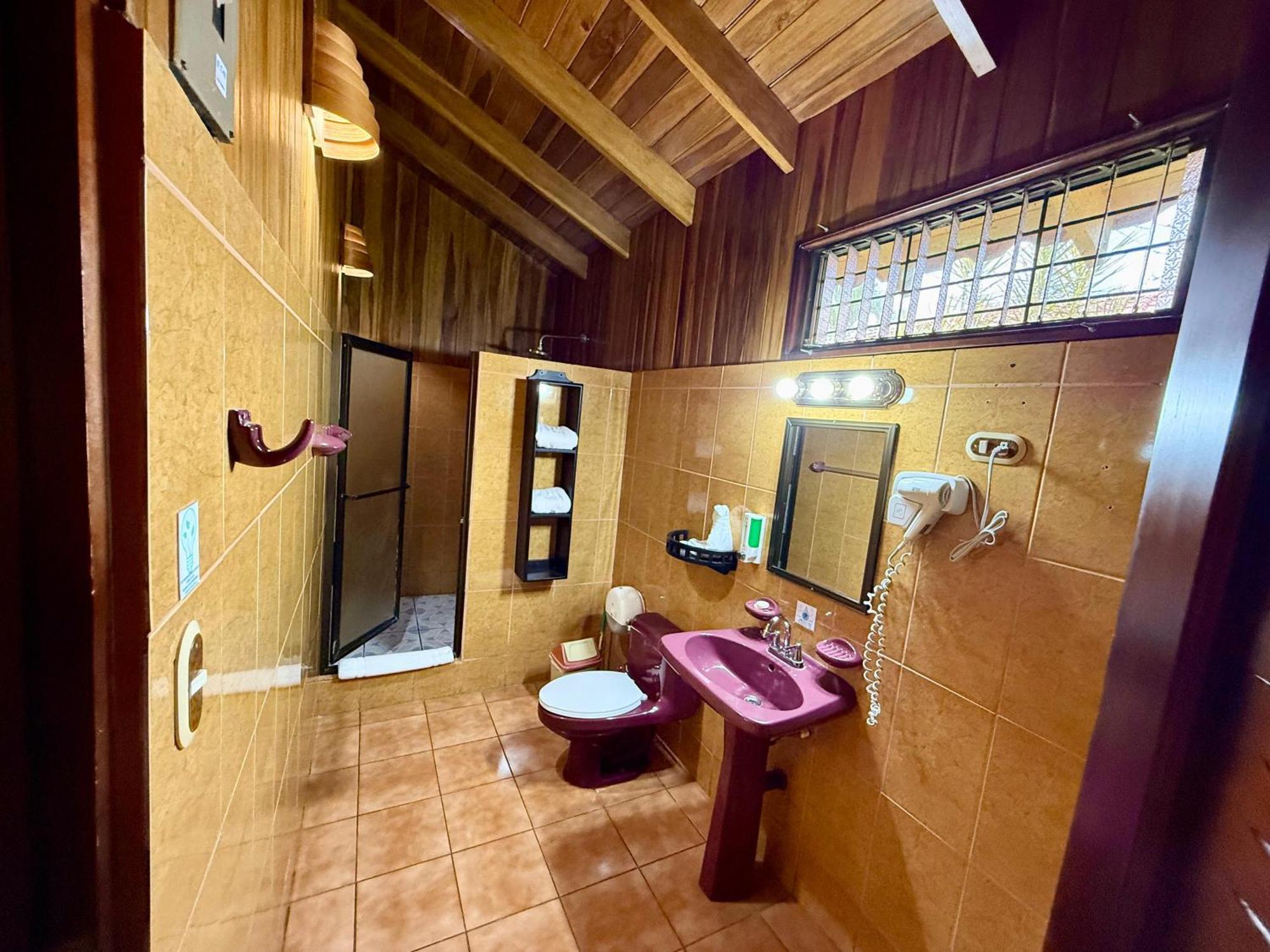 La Pradera Del Arenal Hotel