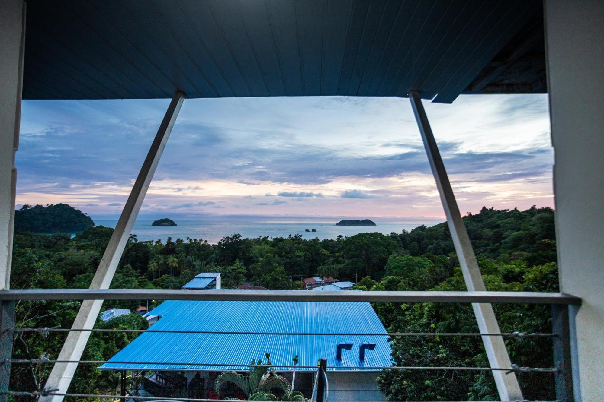 El Faro Containers Manuel Antonio