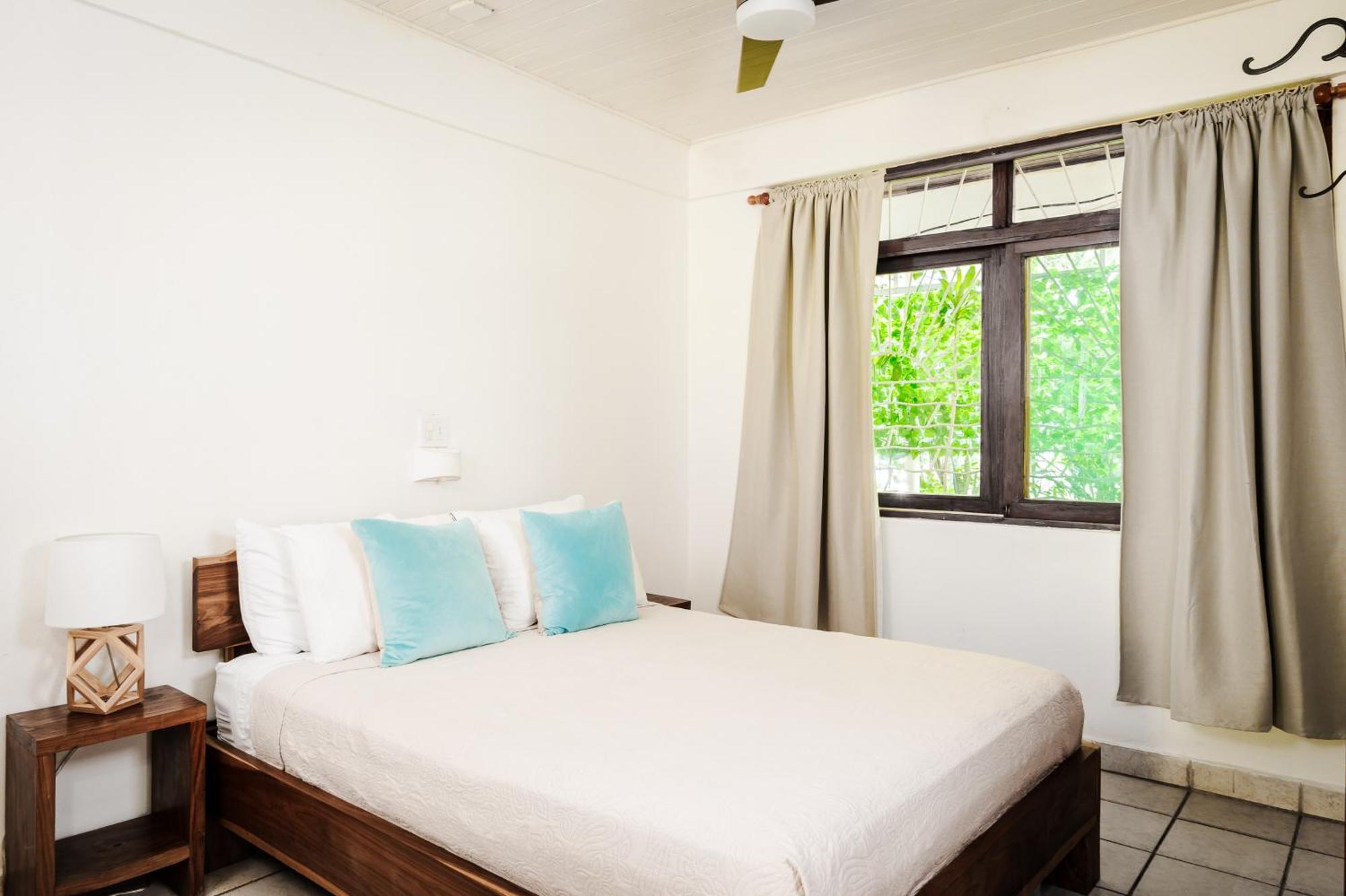 Casa Sueca - At The 3*