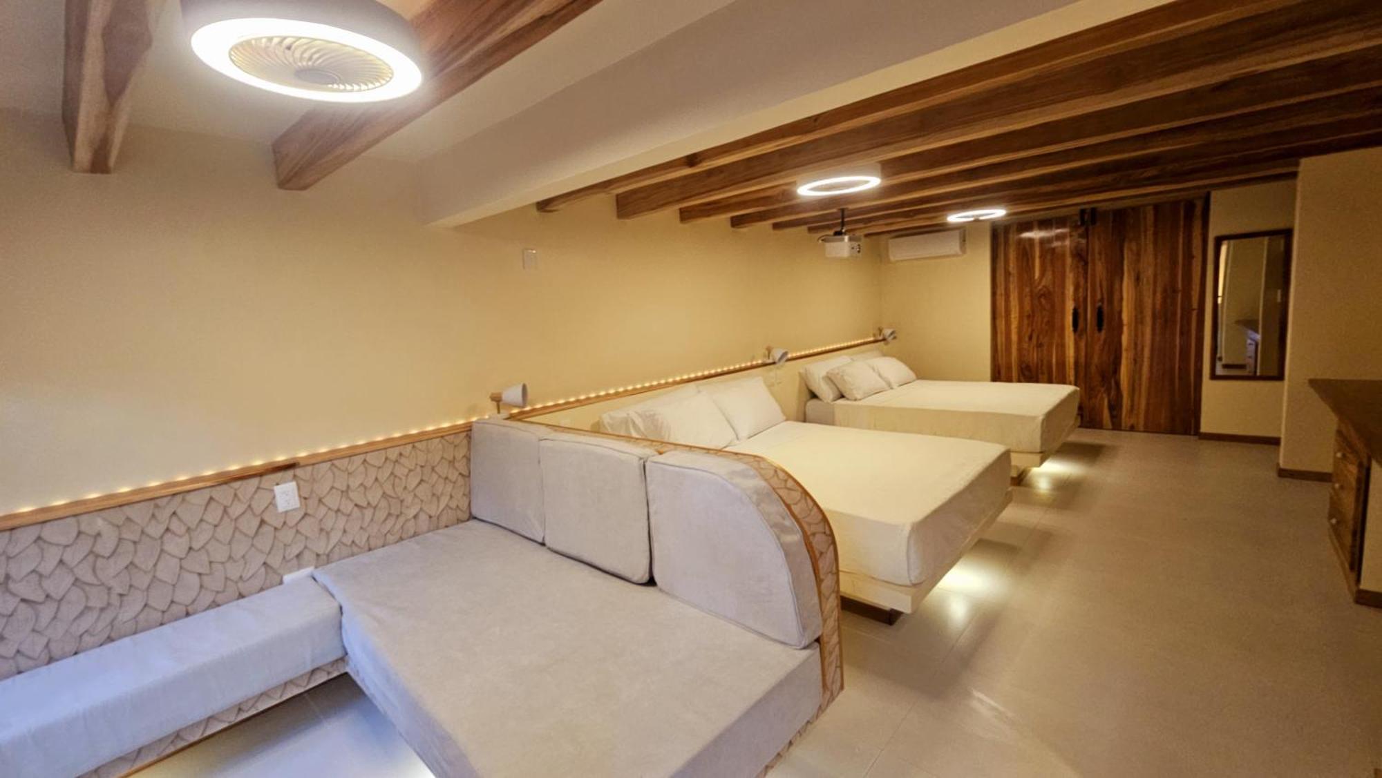 Dreamcatcher By The Beach Hotel 4*