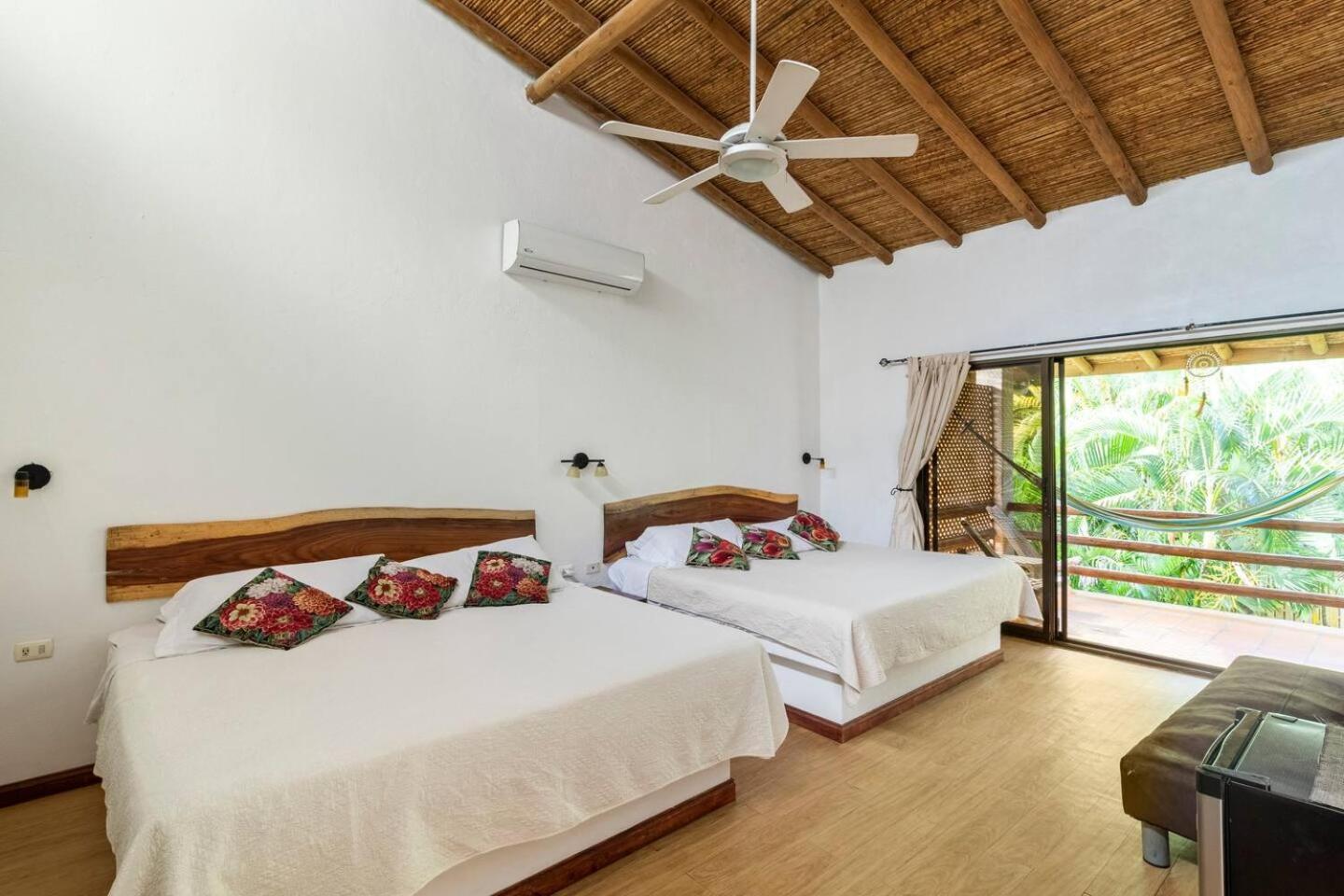 Dreamcatcher By The Beach Hotel 4*