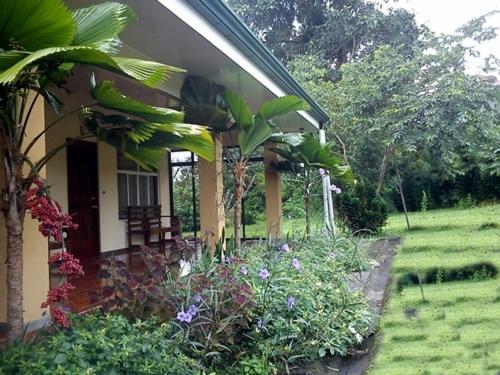 Loma Real Hot Springs Hotel 2*