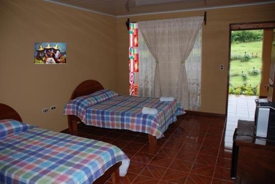 Hotel Loma Real Hot Springs